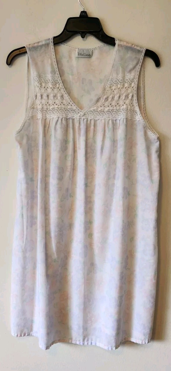 Vintage Melissa White Floral Night Gown & House Coat size Large