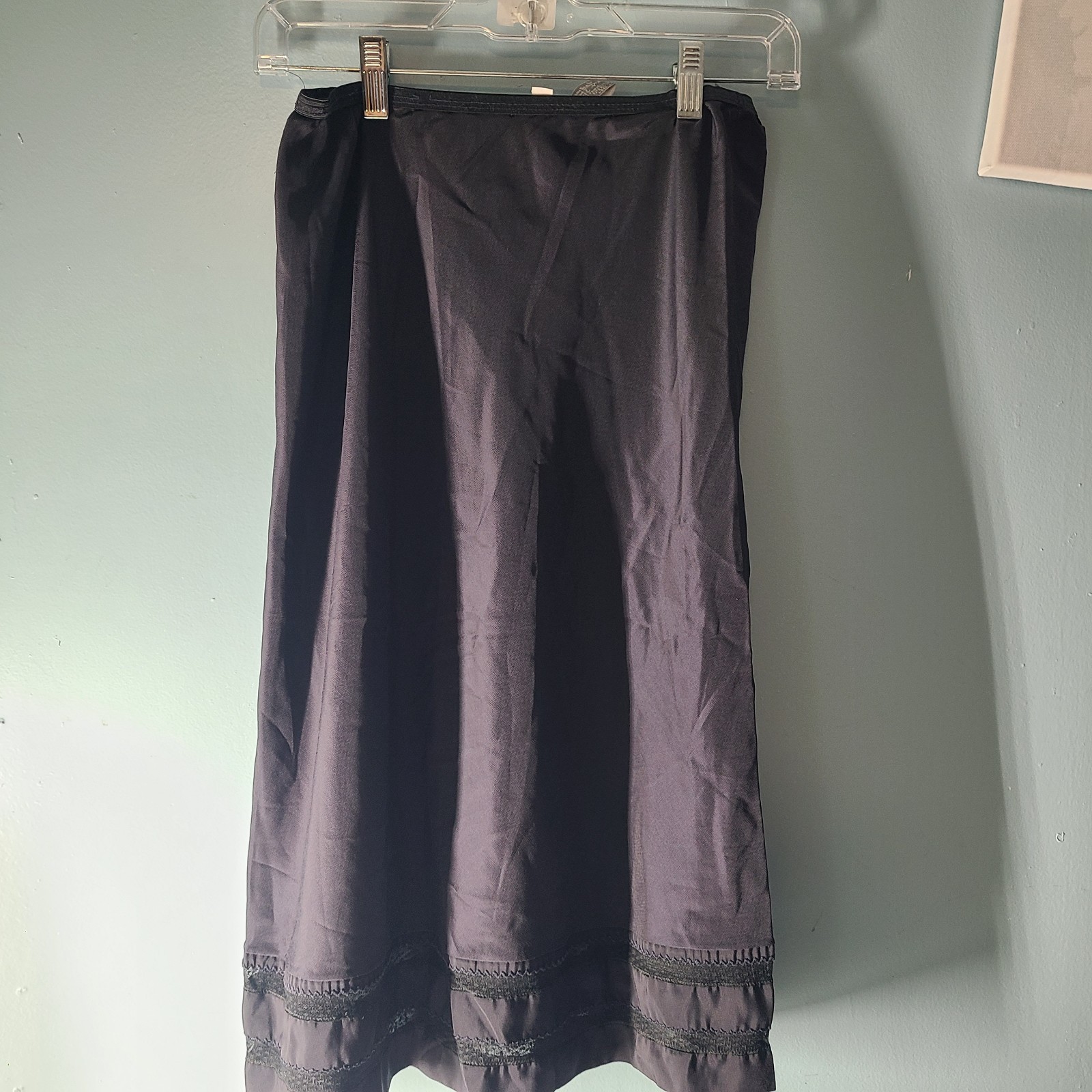 Lady Lynne Black Half Slip Polyester 27” Long Women’s Size Medium Vintage