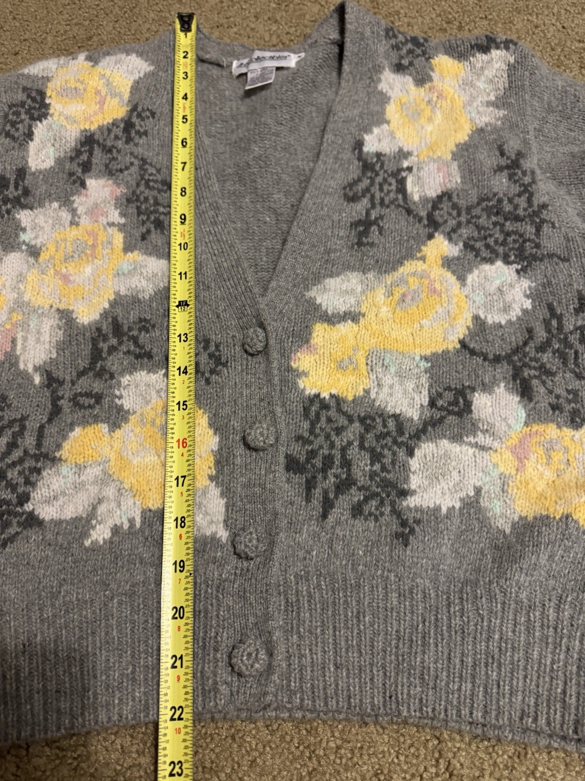Womens MEDIUM Angora Lambswool Gray Cardigan Floral Cottagecore Teacher Casual