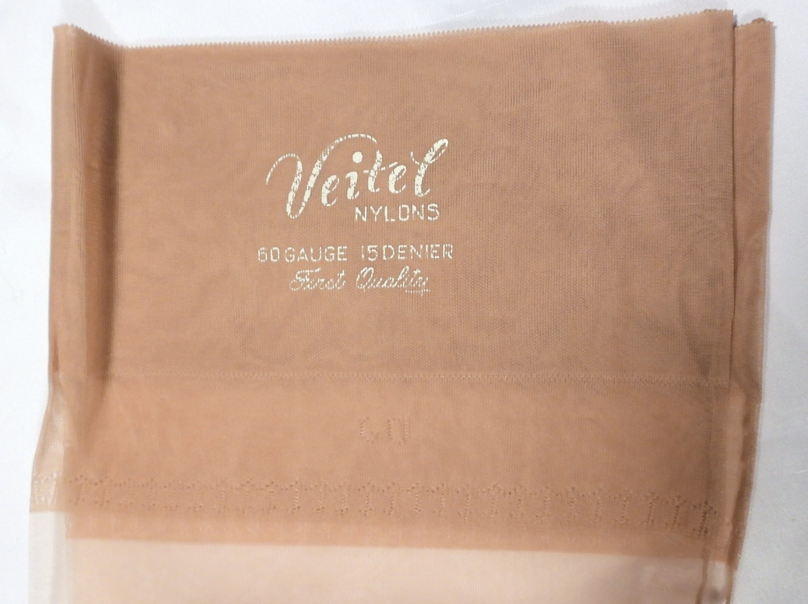 2 Pair Vtg Veitel Flat Knit Keyhole FF Plain SEAMED STOCKINGS sz 9 31&Prime; 60G/15D