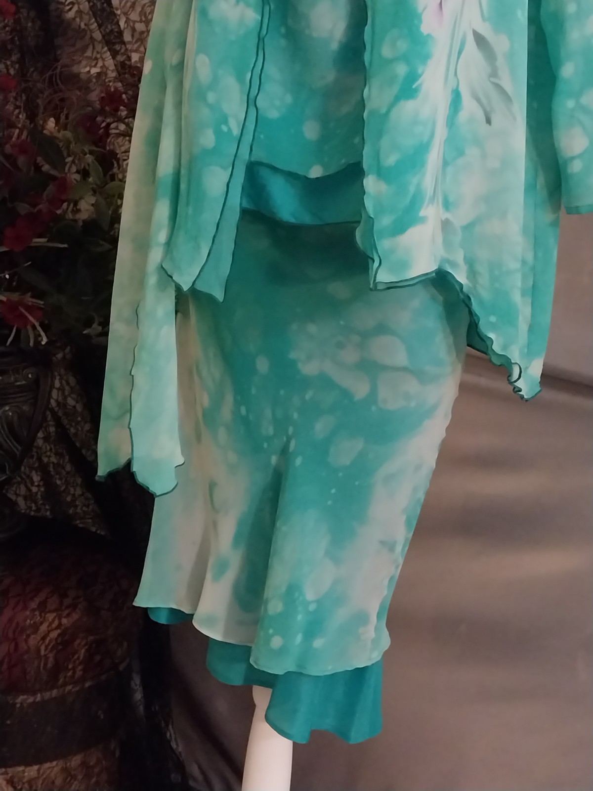 VTG SILK YOLANDA LORENTE HAND PAINTED FLORAL seafoam LAYERS SKIRT BLOUSE L 44