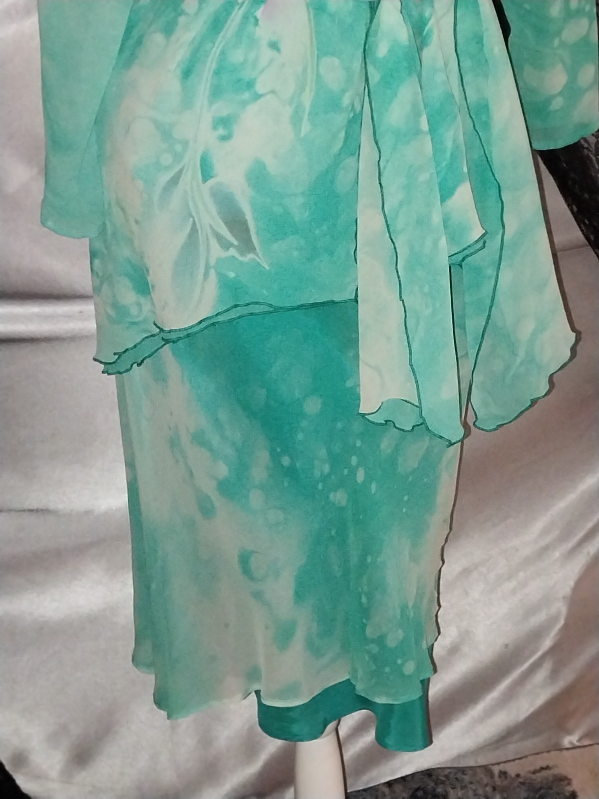 VTG SILK YOLANDA LORENTE HAND PAINTED FLORAL seafoam LAYERS SKIRT BLOUSE L 44