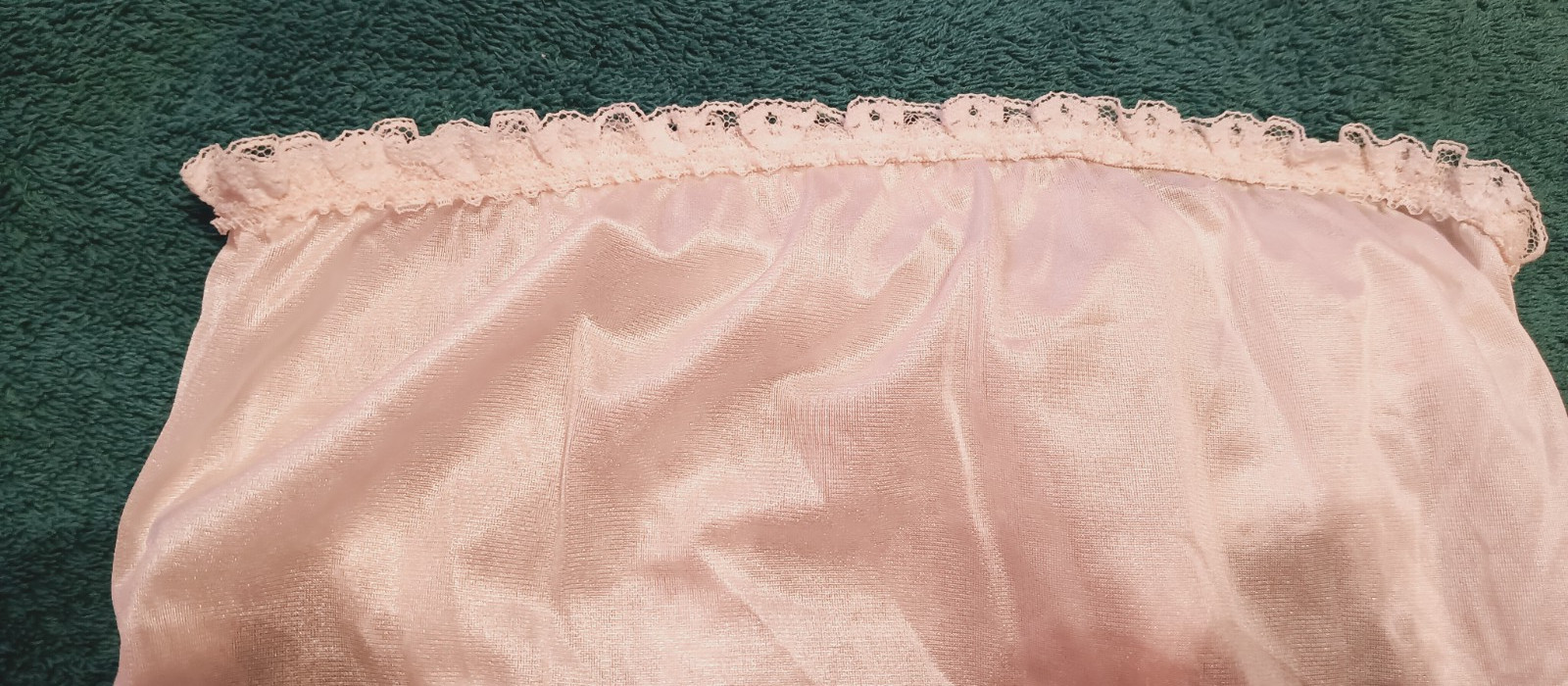 VIVE la DIFFERENCE VINTAGE PANTIES sz 6 HI-CUT L BEIGE SATIN w-LACE NWT #17-16