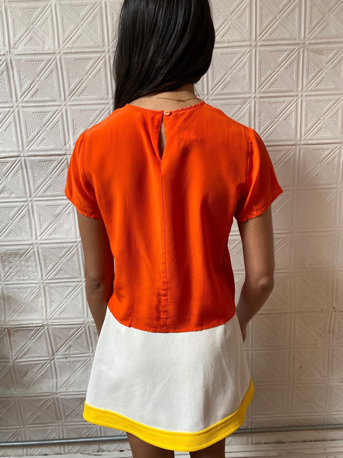 90s Orange Silk Crop Top – Petite Short Sleeve Blouse