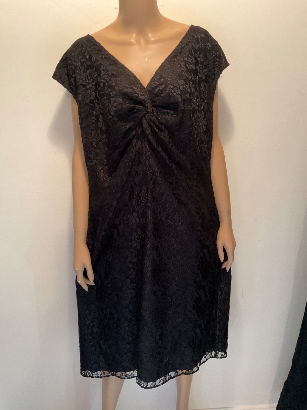Vintage 1980s Sleeveless Black Satin & Lace Dress Plus Size 18