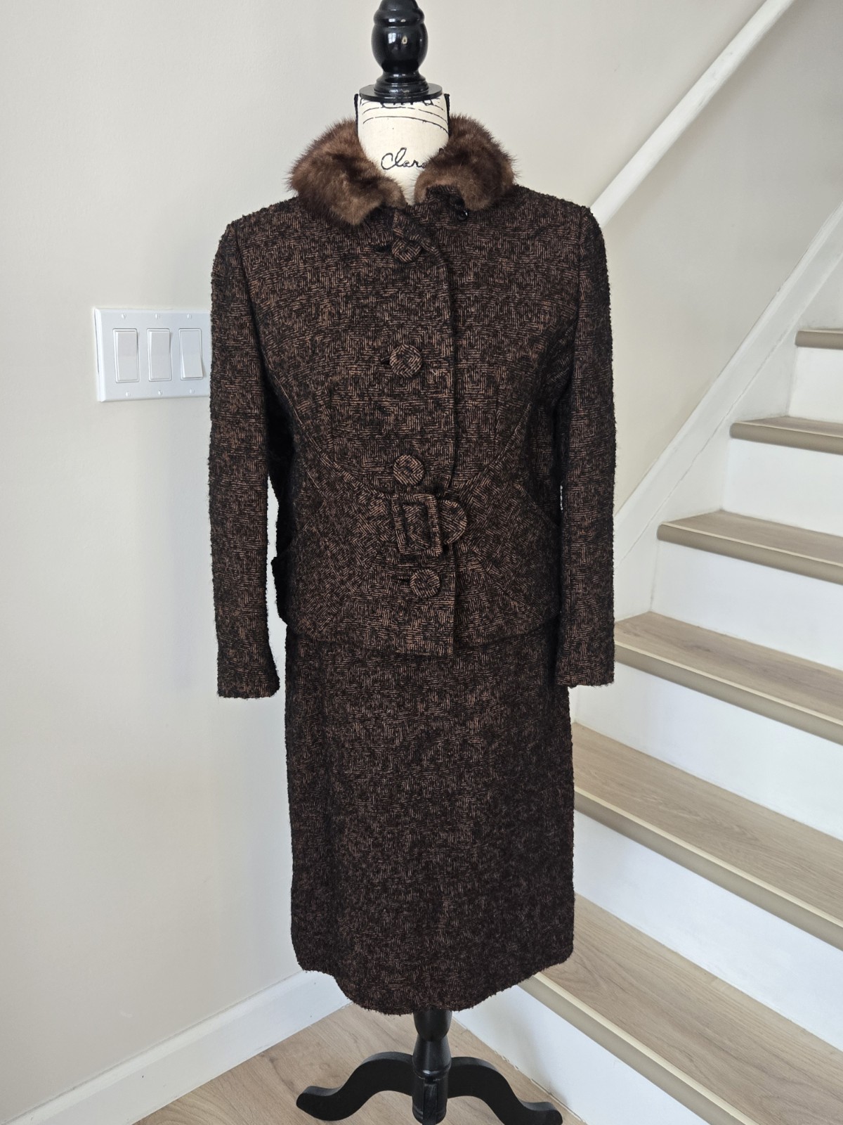 Teed Suit Dark Brown Flecked Wool Jacket With Mink Collar & Pencil Skirt 1960&rsquo;s