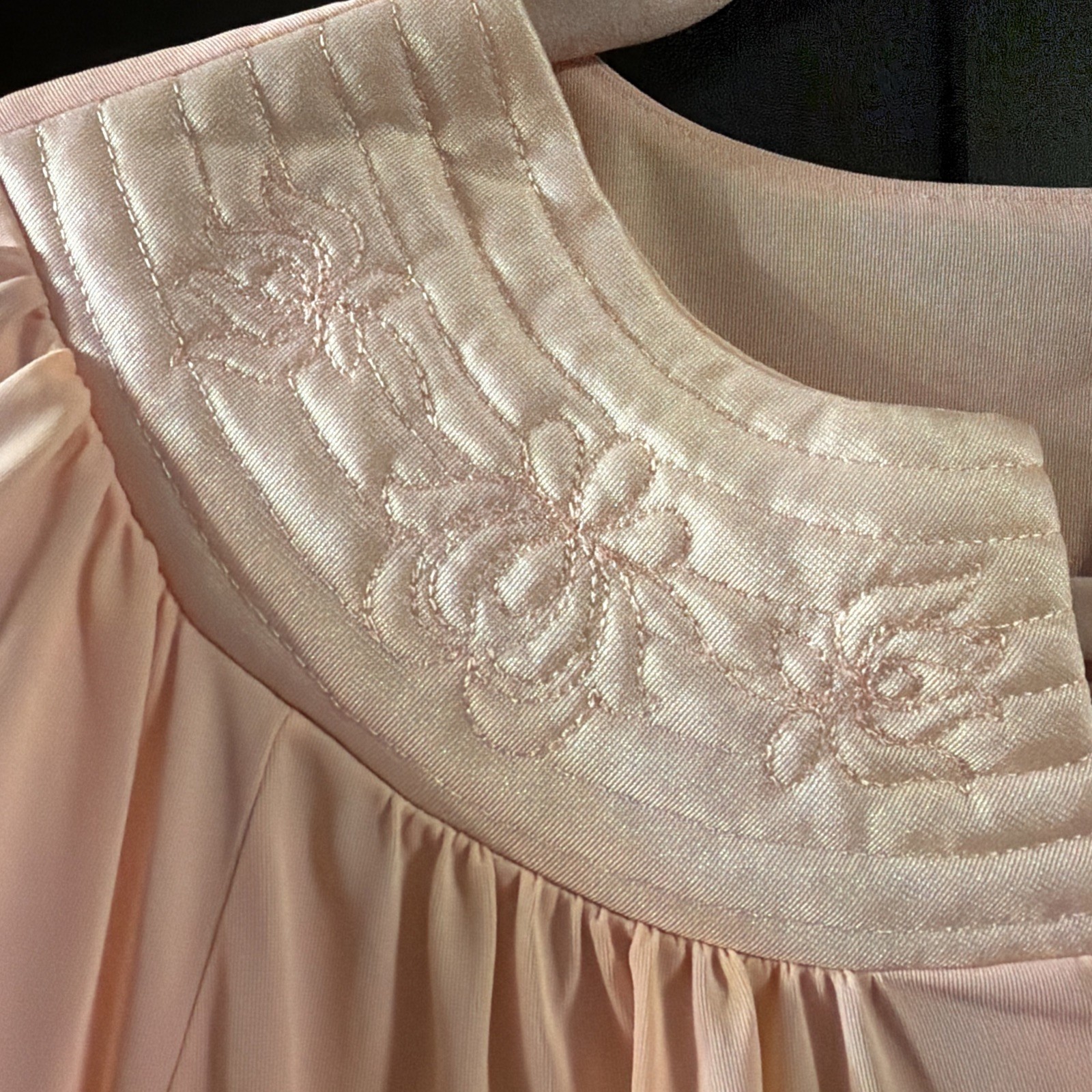 Vintage Gossard Artemis Blush Pink Nightgown – Mid-20th Century Style