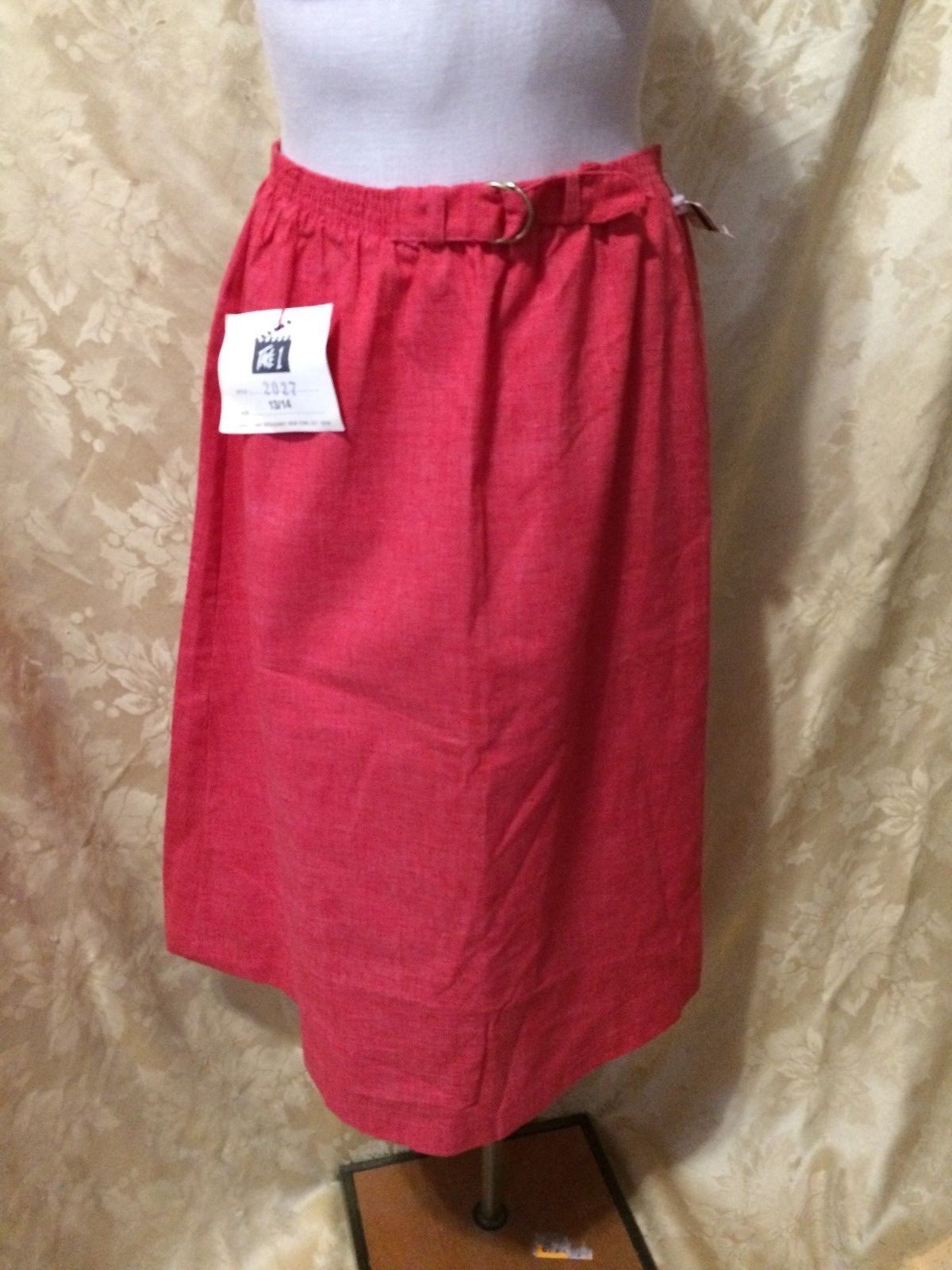 Stylin&rsquo; Woman&rsquo;s Retro « Take 1 » NWT Red Canvas Midi Skirt++SIZE 14++
