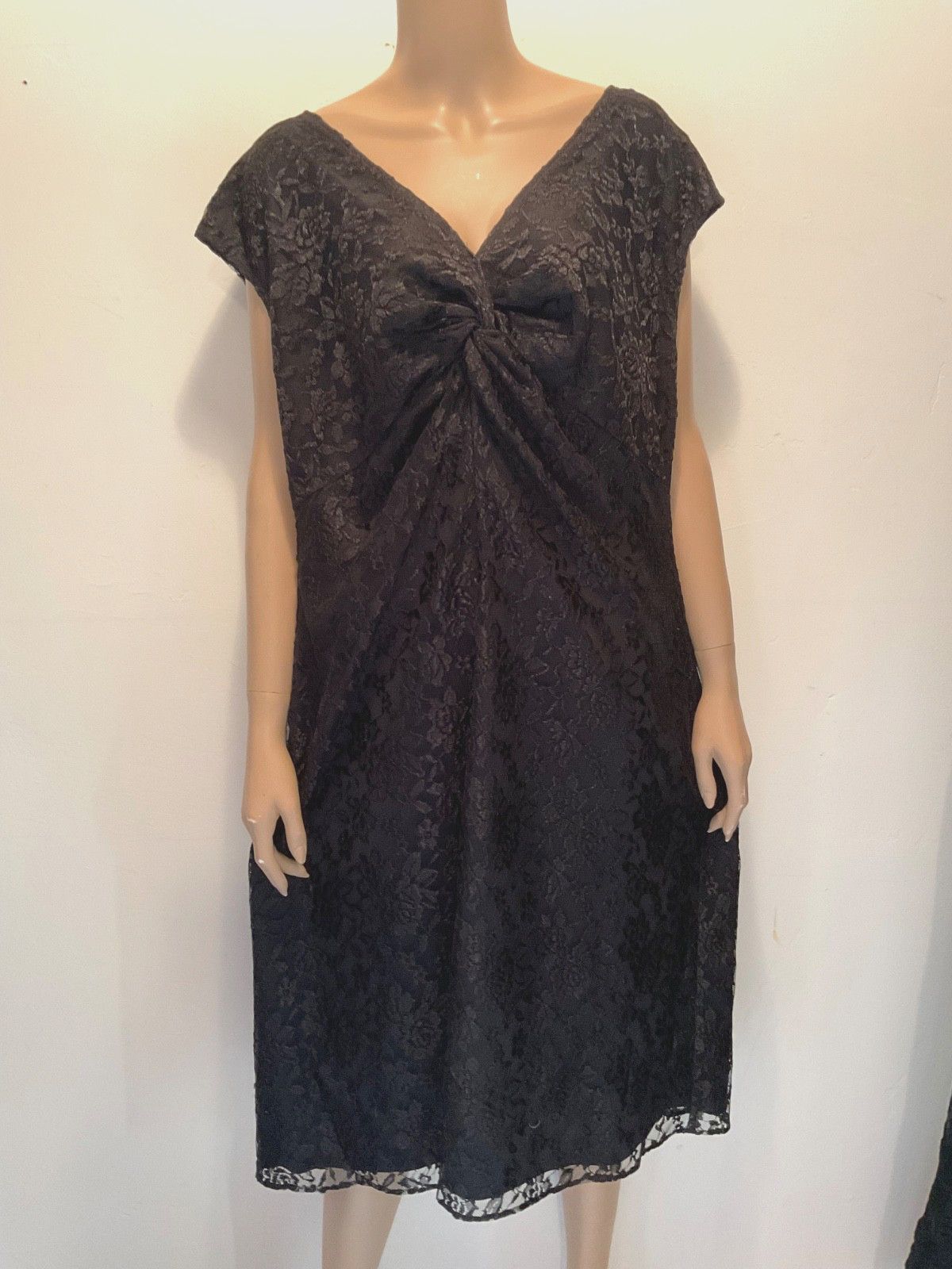 Vintage 1980s Sleeveless Black Satin & Lace Dress Plus Size 18