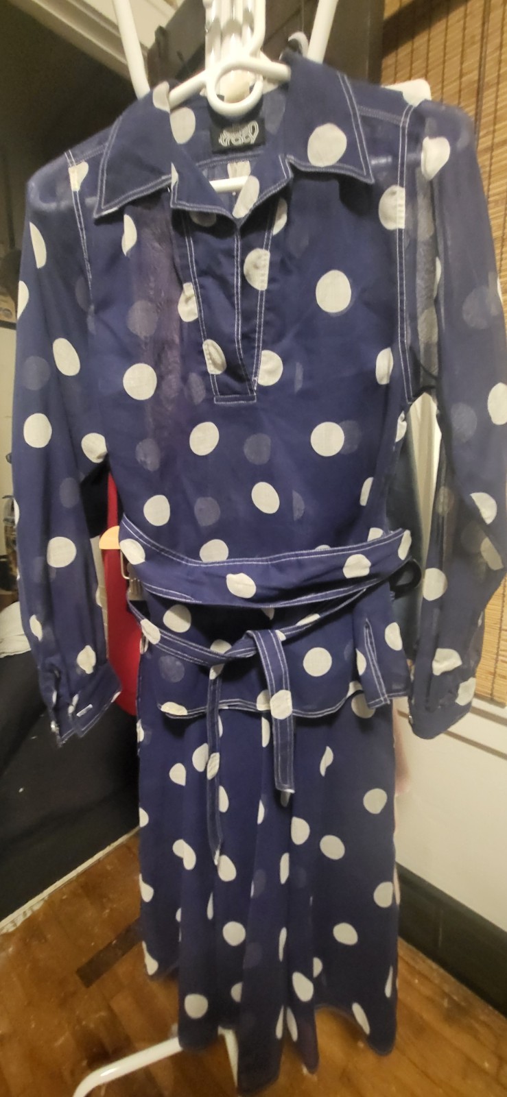Vintage 1970&rsquo;s Ellen Tracy 2 Pc Navy Blue & White Lrg Polka Dot Skirt & Top 5/6