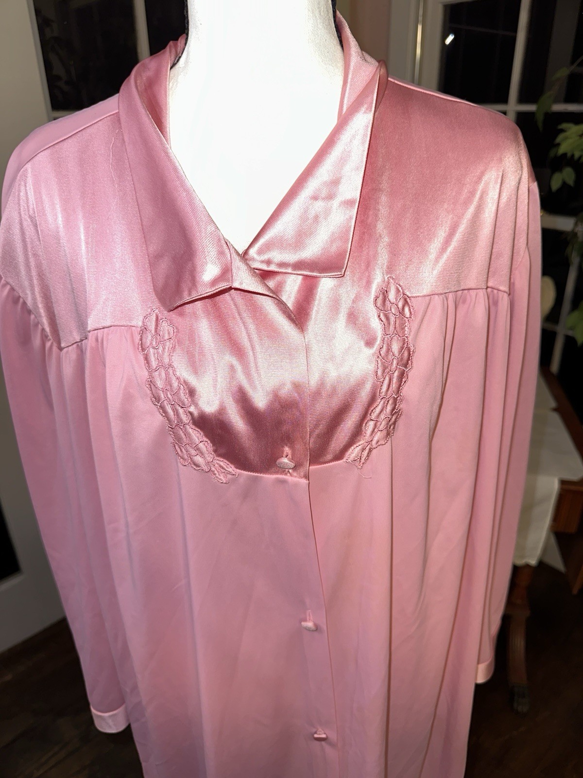 Vintage Pink Robe Plus Size Vanity Fair 3XL 1980s Nightwear Buttonup Loungewear