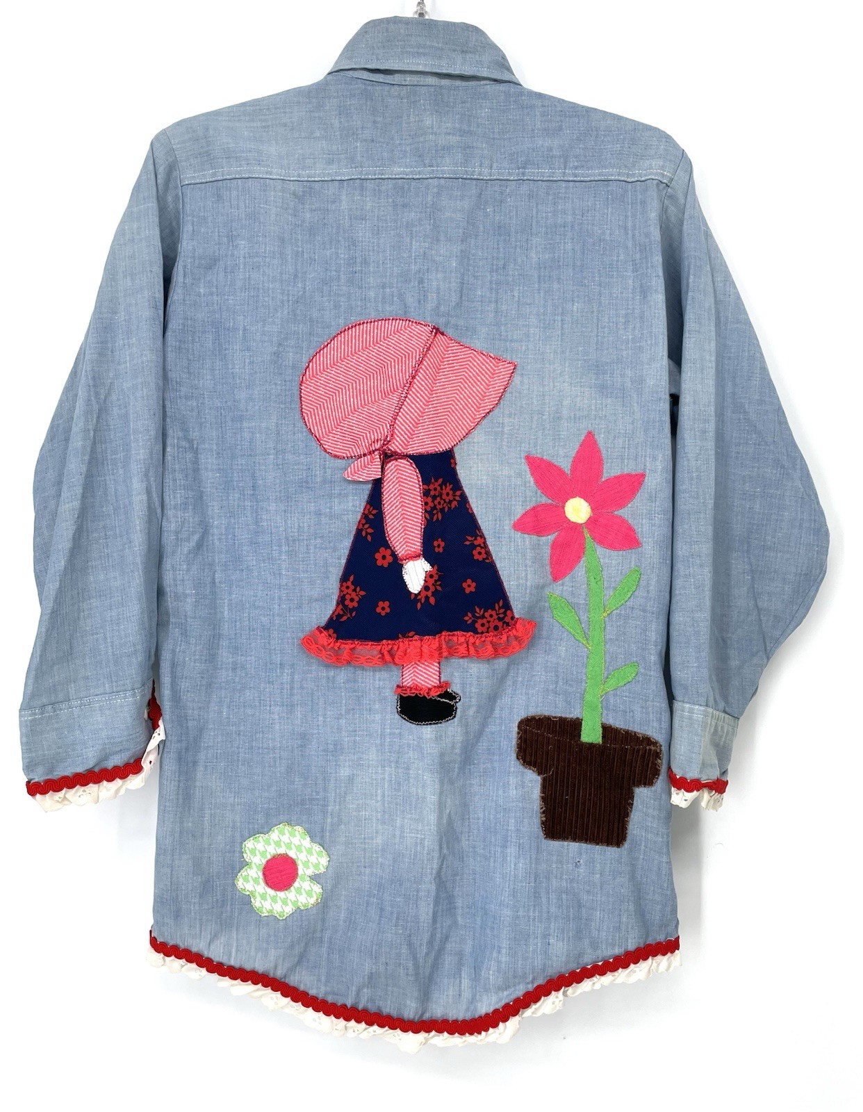 VTG 60s 70s Hippie Folk Art Sun Bonnet Sue Snail Butterfly Chambray Shirt Top