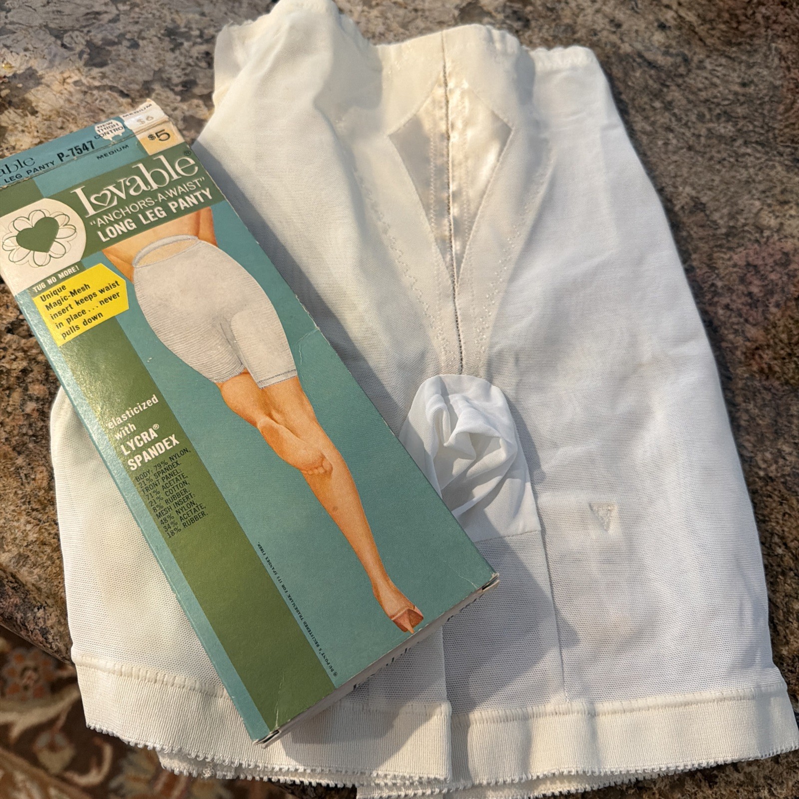 Vintage 1960&rsquo;s Loveable Long Leg Shapewear Girdle Shorts White Sz M