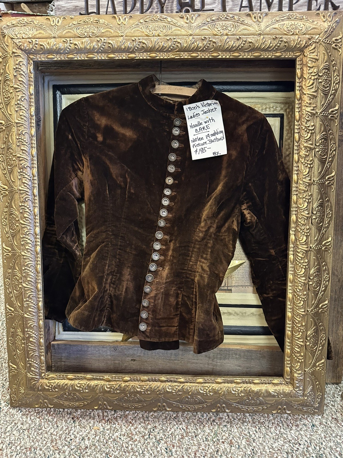 1800 Victorian Ladies Jacket With Picture Buttons ￼