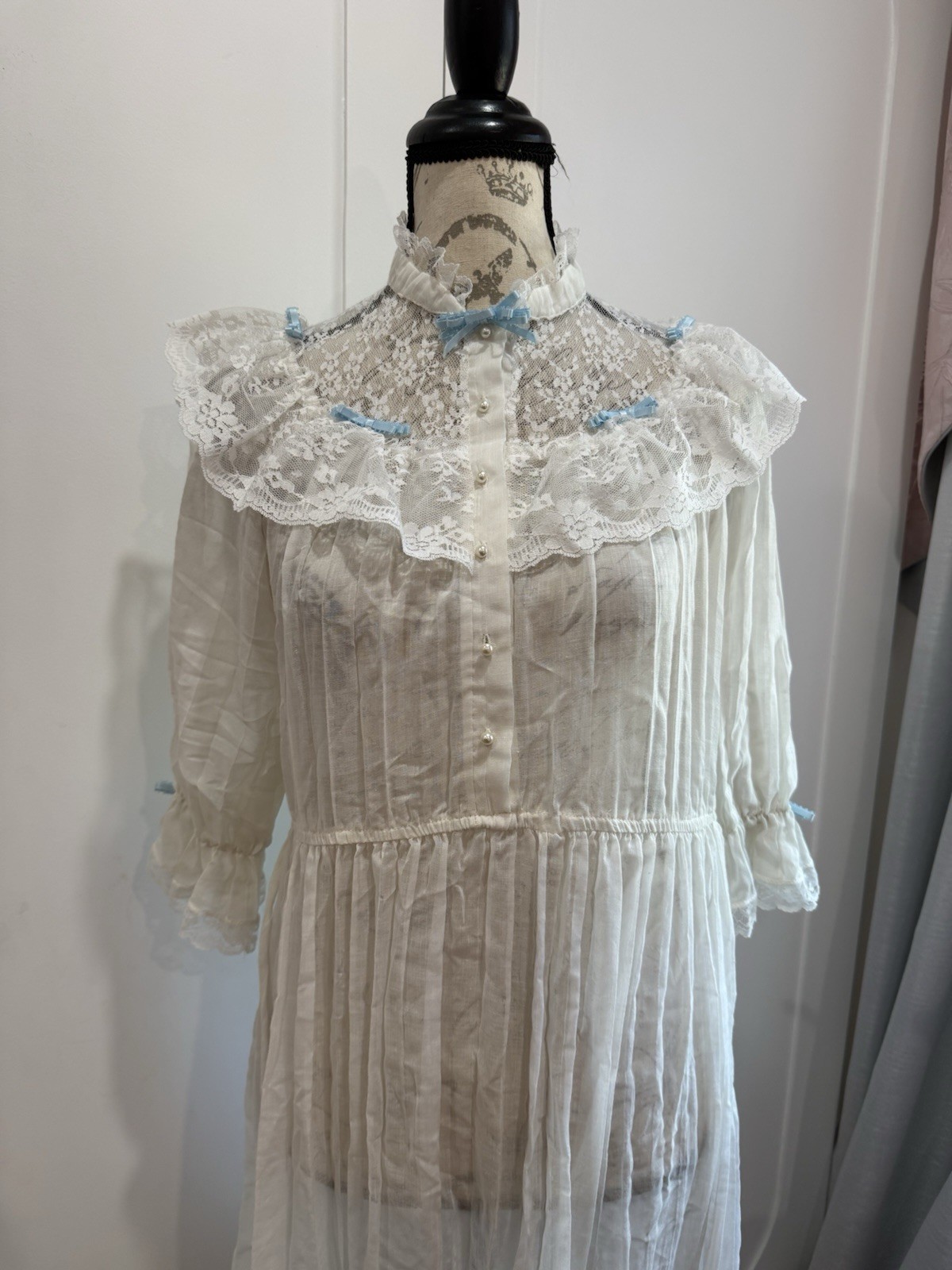 Vintage N&rsquo; THINGS Prairie Dress Cream Gauze Waist 25”-32” Sz M/L Ruffle Lace USA
