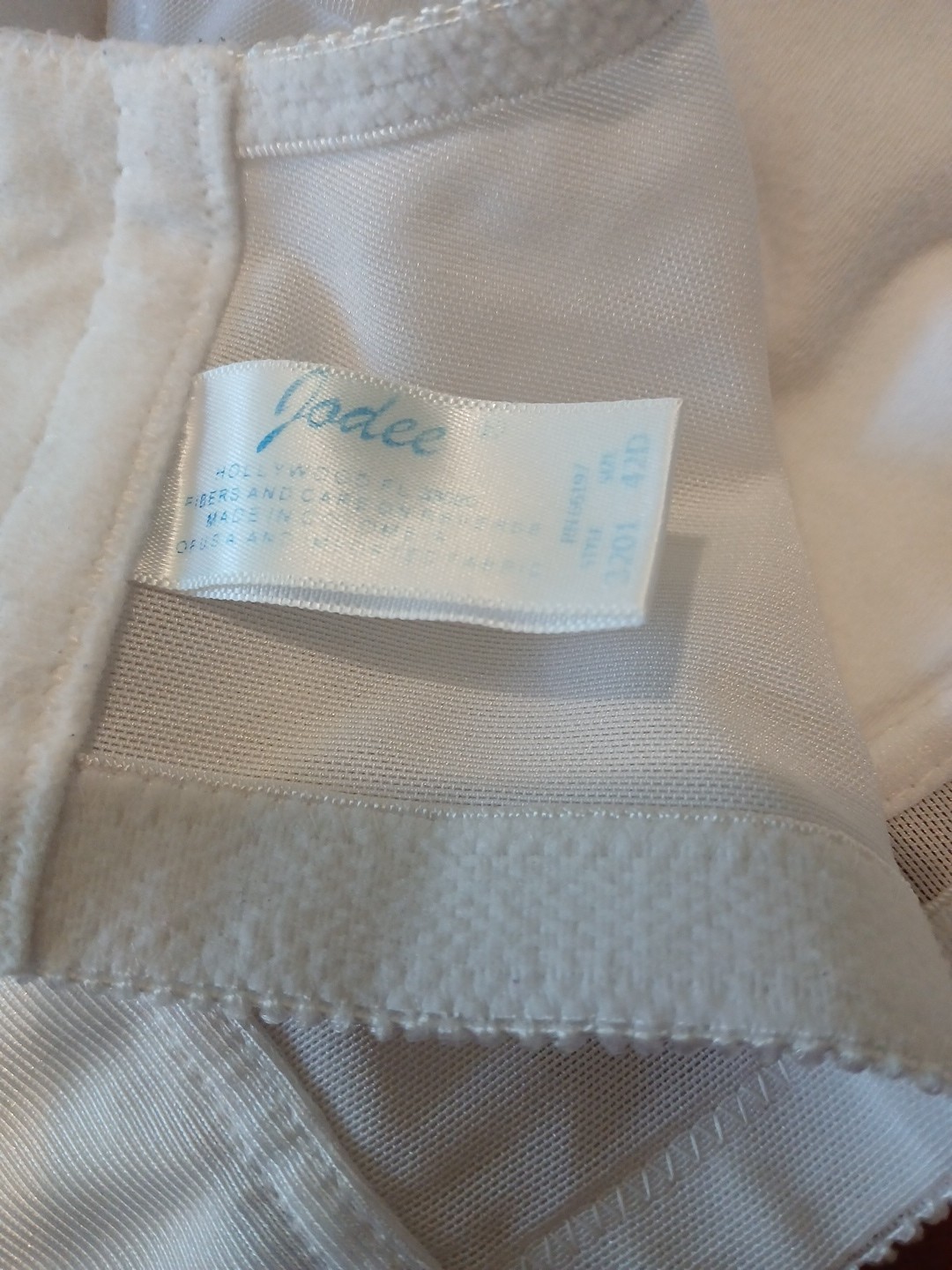 Jodee Surgical Style 3201 Post Mastectomy Bra WHITE w/Pockets 42D Lot Of 2