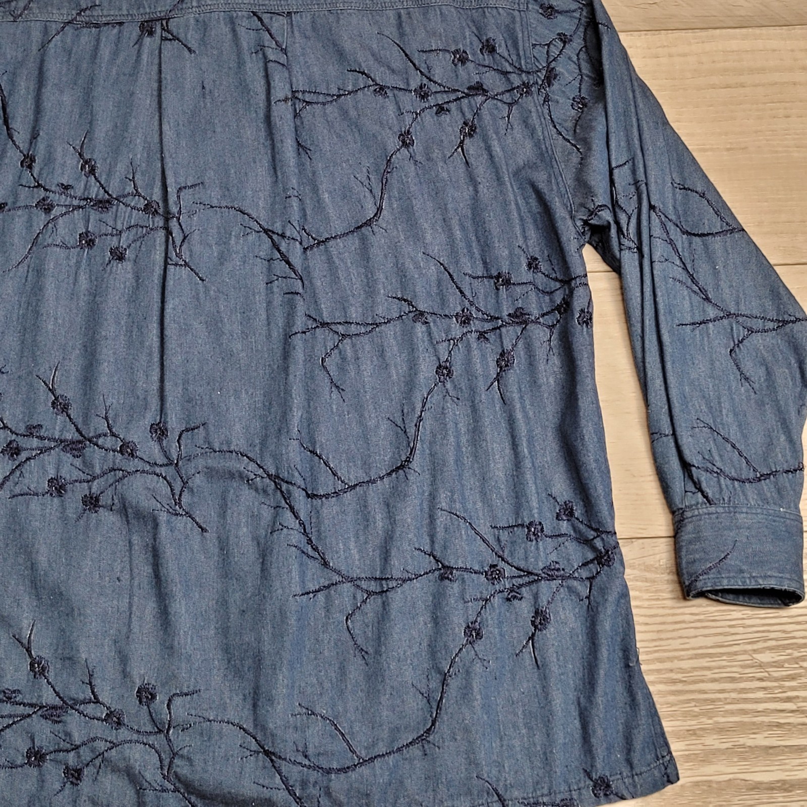 Vintage Gene Ewin BIS Shirt Womens M Wrinkled Rich Denim Embroidered 90&rsquo;s USA