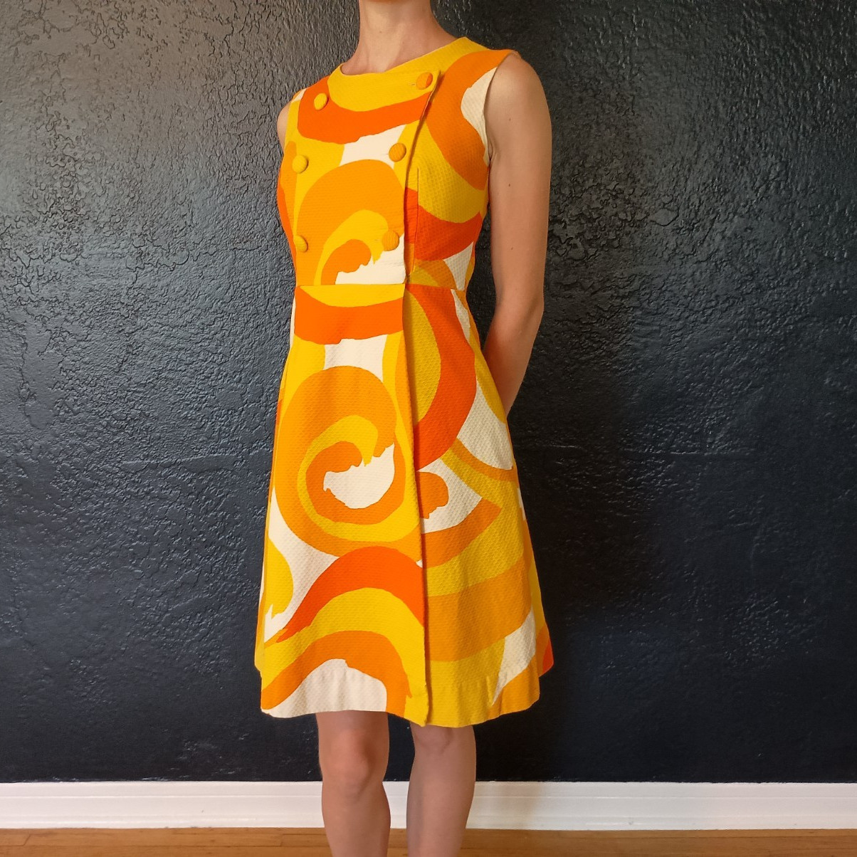 VTG Malia Hawaii 60s MCM Psychedelic Mod Gogo Mini Dress Atomic Orange SMALL