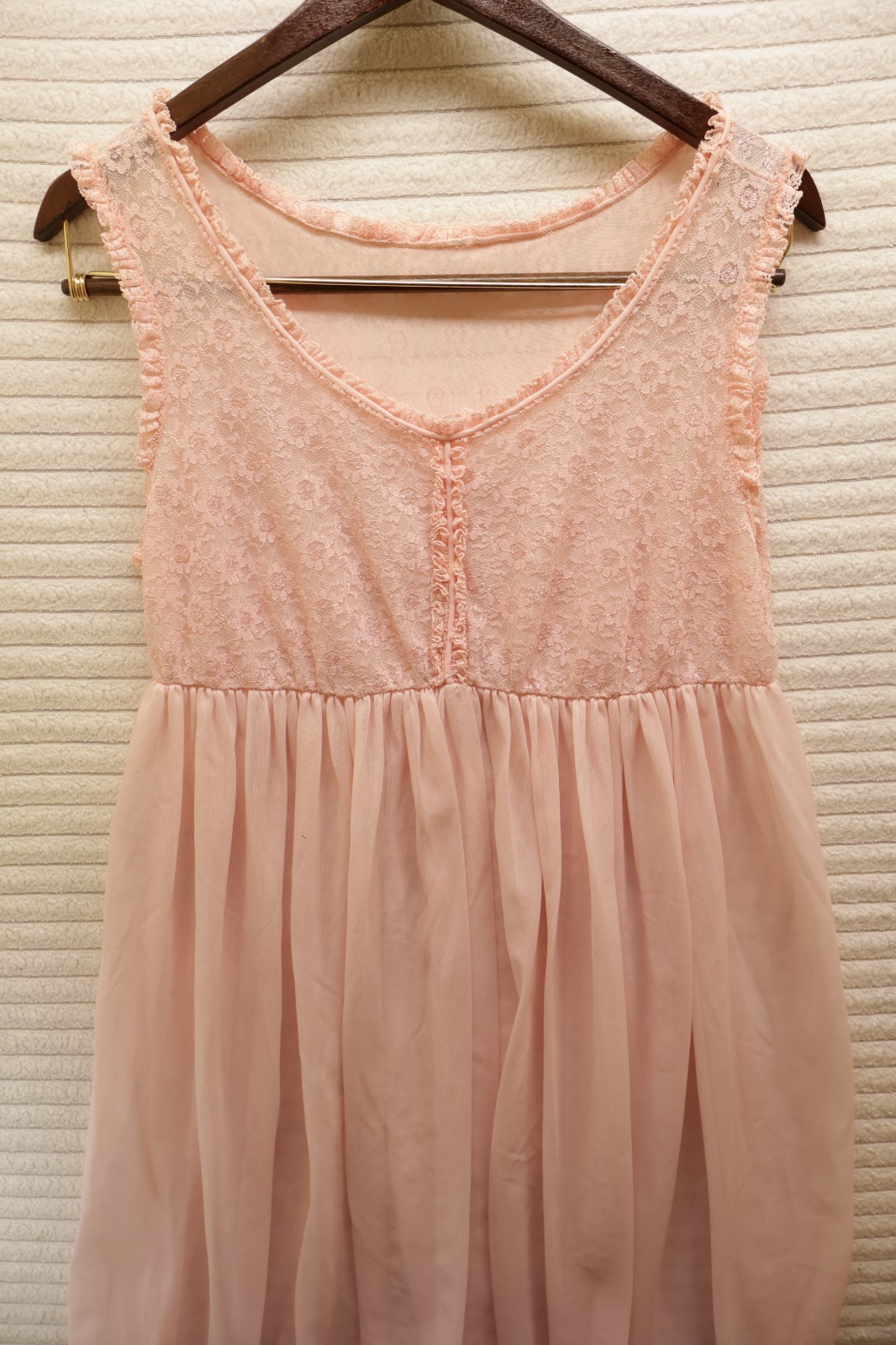 Vintage 1960s Chiffon Babydoll Nightgown Size (US 4–6) Light Pink Dress