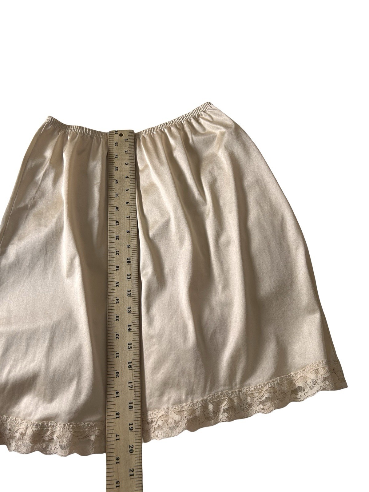 2 VTG Vanity Fair Half Slips Undergarment Size M/L Beige Cream Loose Fitting