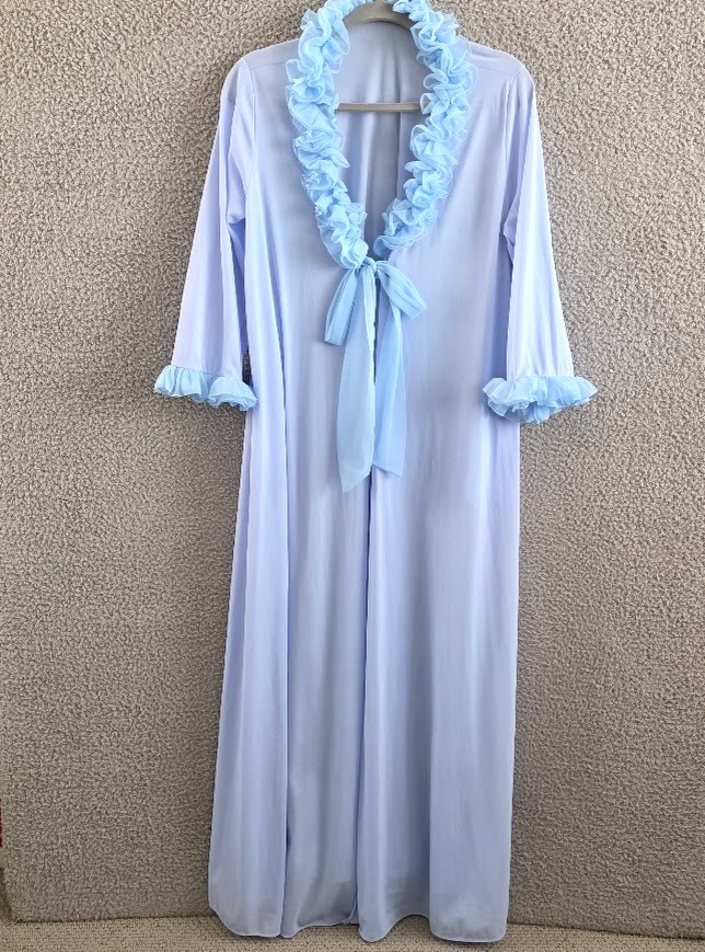 Vintage 1960&rsquo;s Gossard Artemis Peignoir Robe Size Small Blue Ruffle Collar