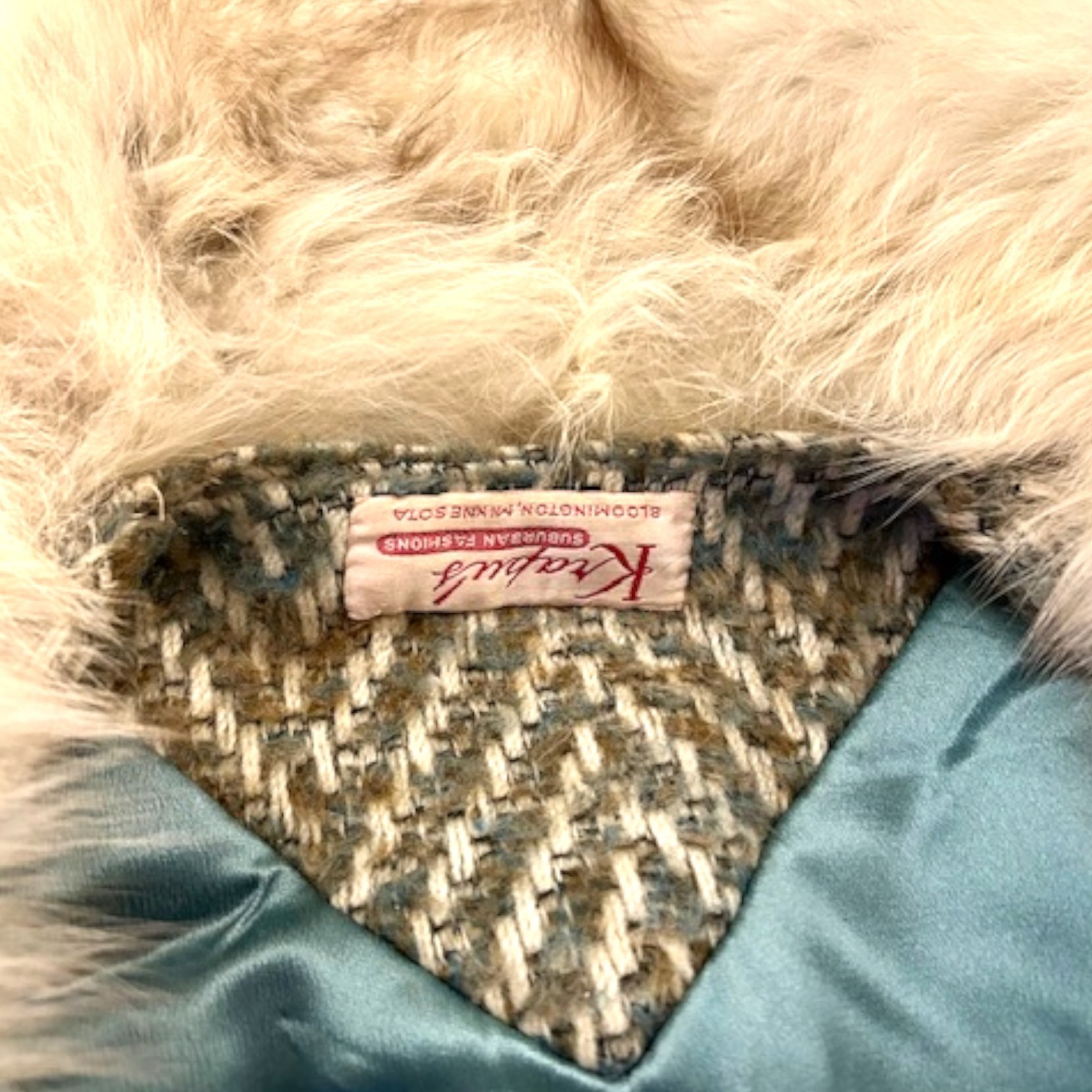 MCM 60s Couture Quality Imported Wool & Fox Fur Trim Swing Coat Hollywood Glam