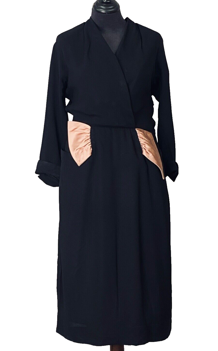 Vintage 1940s black rayon dress mauve pink satin 3/4 sleeve V neck midi L