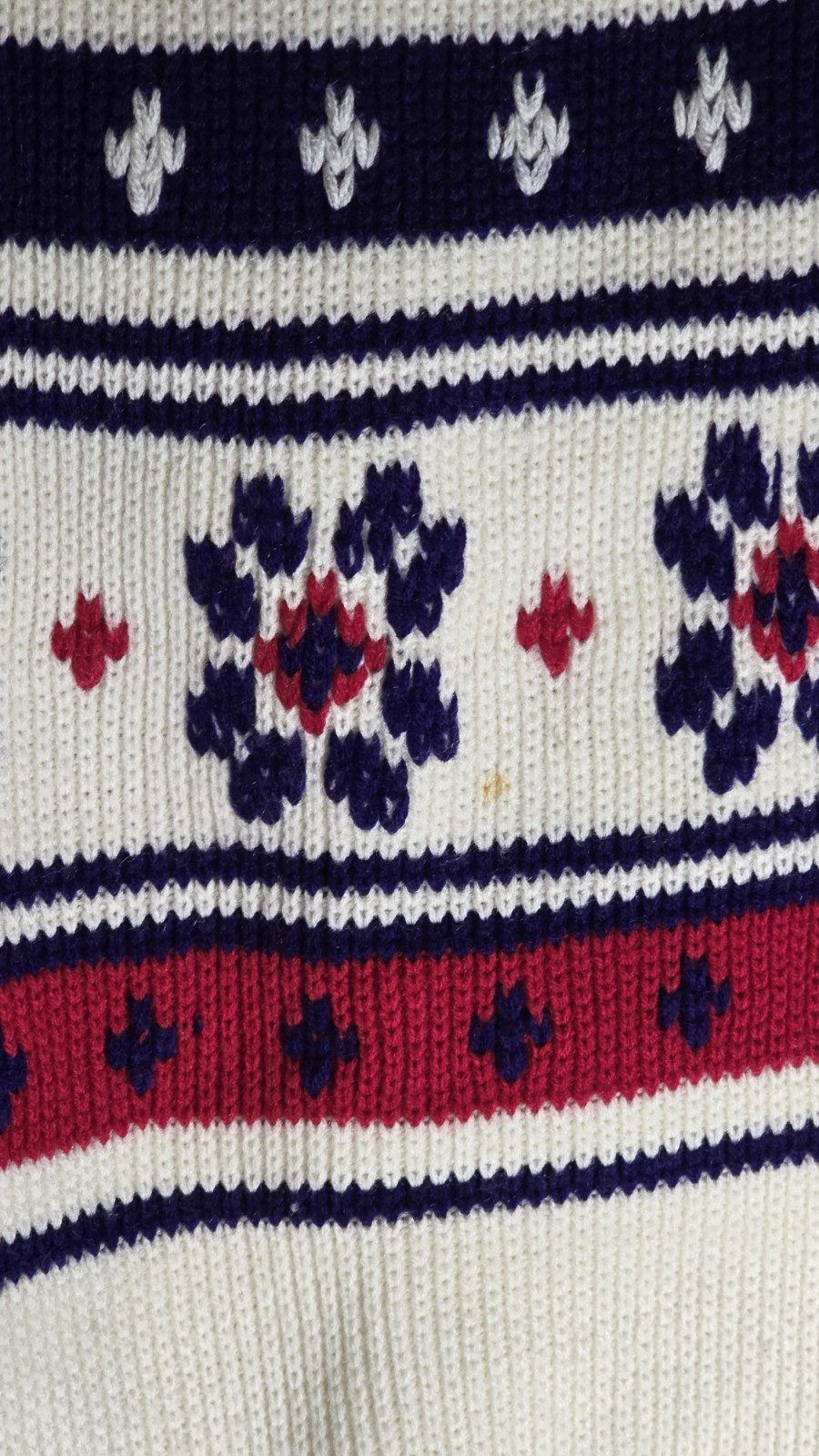 Vintage J. C. Penney Acrylic Snowflake Sweater Size Medium 70&rsquo;s-80&rsquo;s