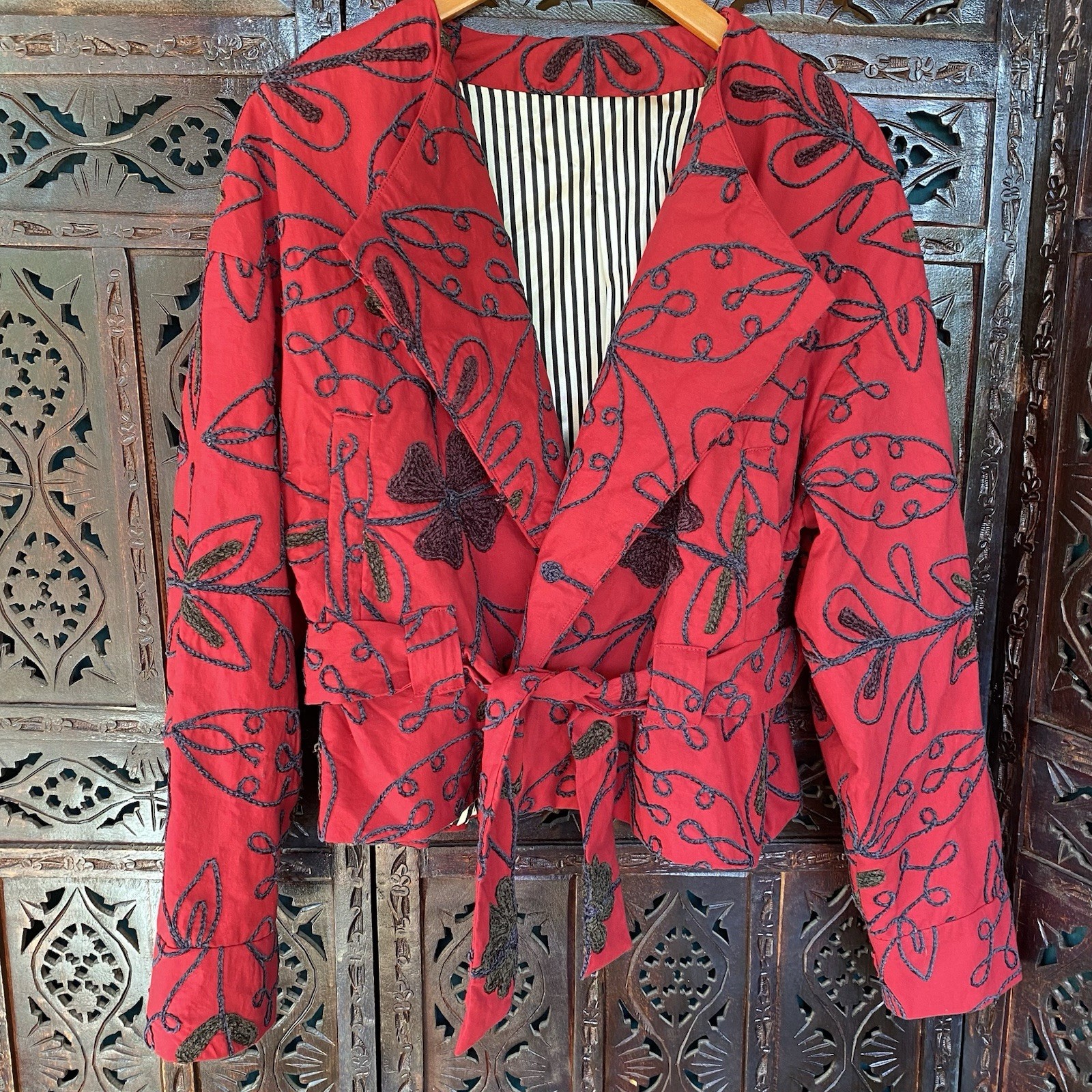 Statement Chenille Embroidered Jacket Womens L Artisan Floral Red Tie Waist