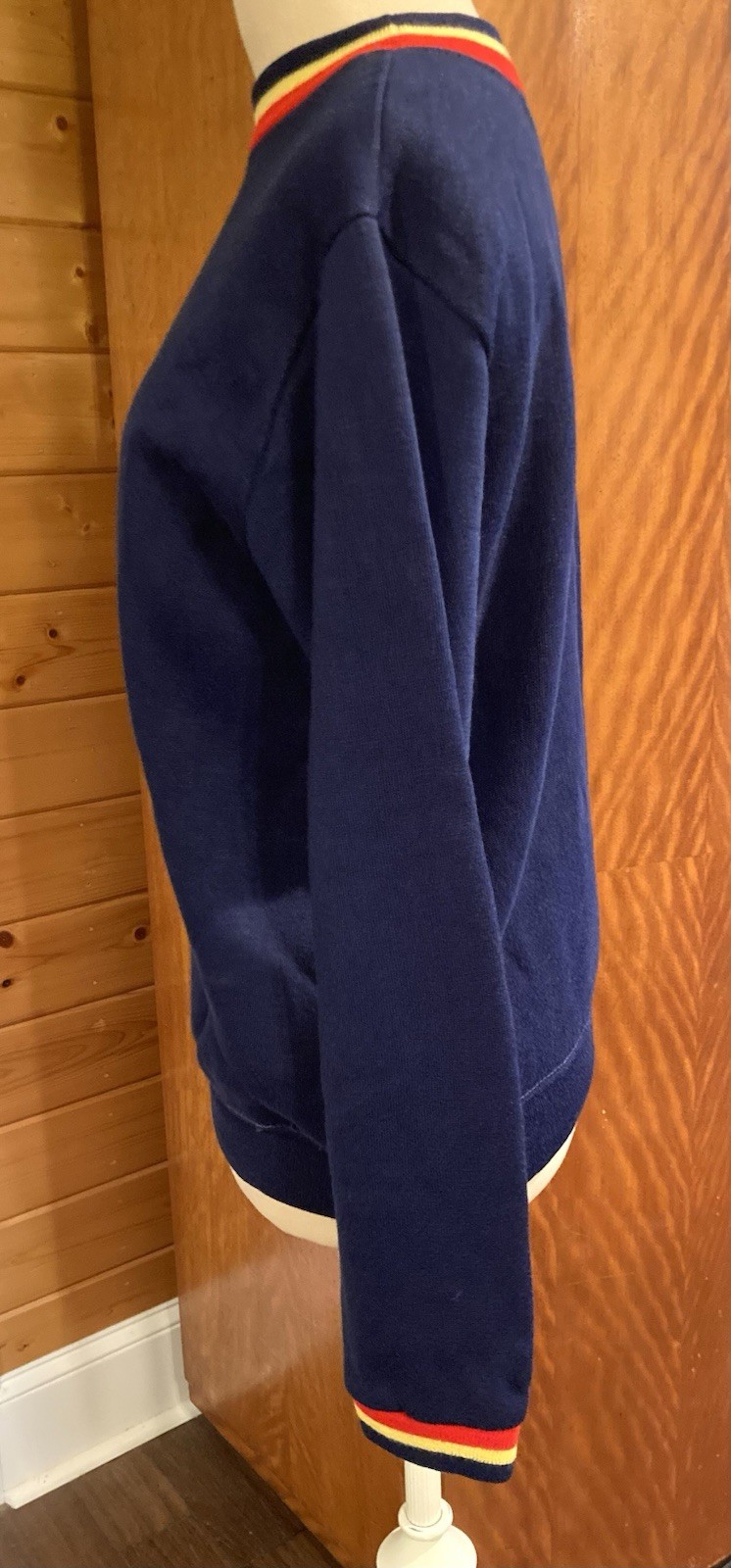 Vintage 1960s Creslan Acrylic Knit Pullover Sweater Dark Navy Ringer