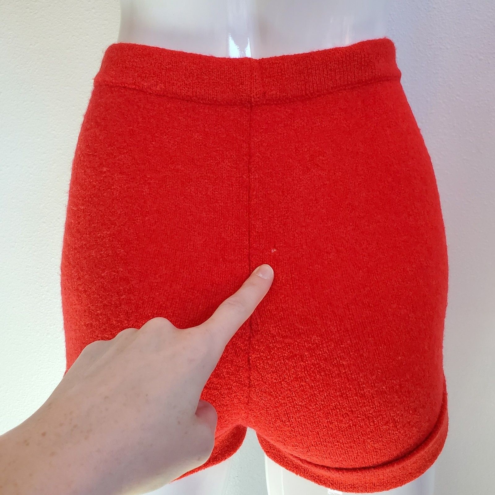Vintage 60s Full Fashioned Red Wool Knit Shorts