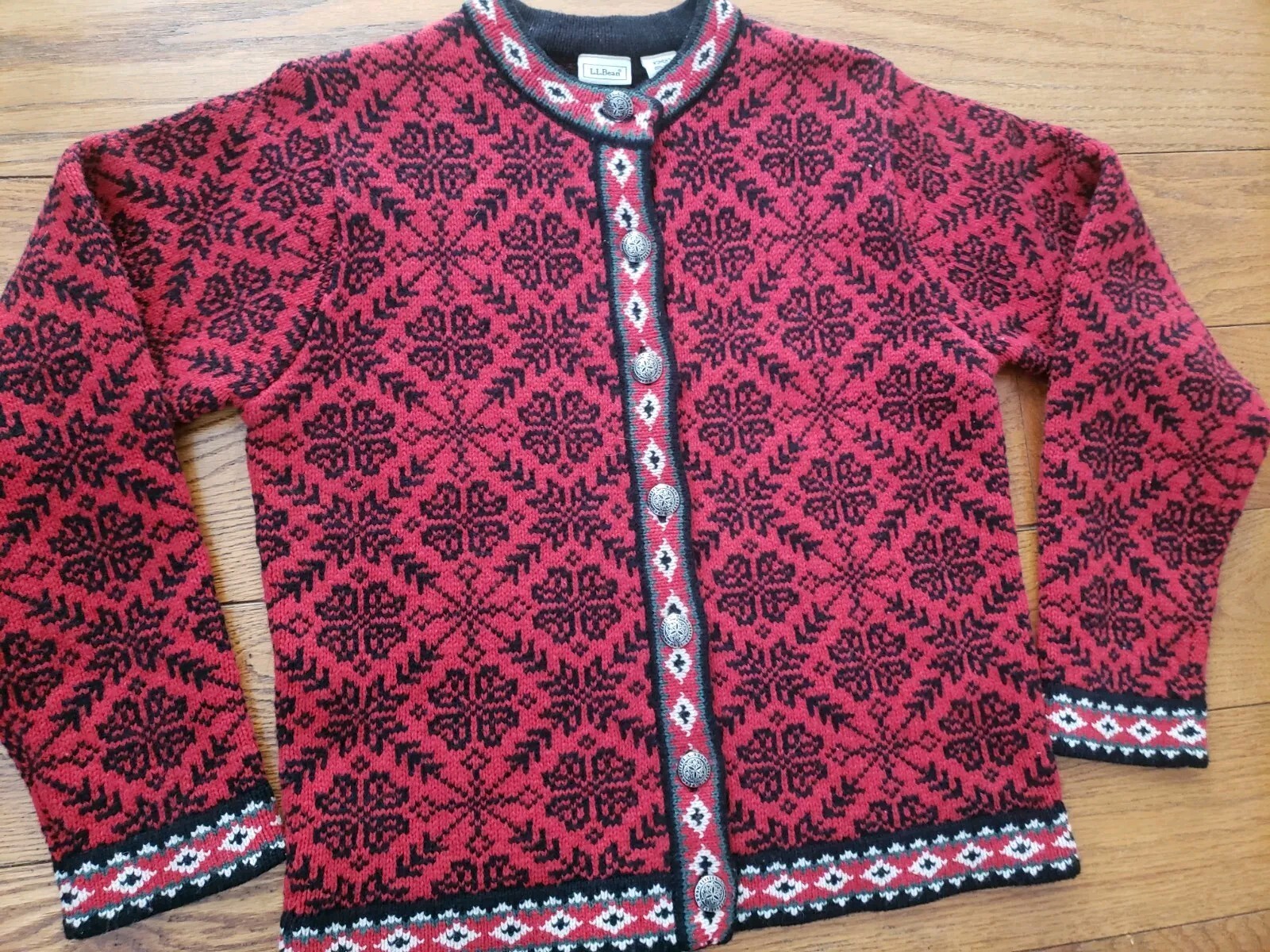 LL BEAN 100% Merino Lambs Wool Cardigan Sweater Button Red Nordic Vintage XS