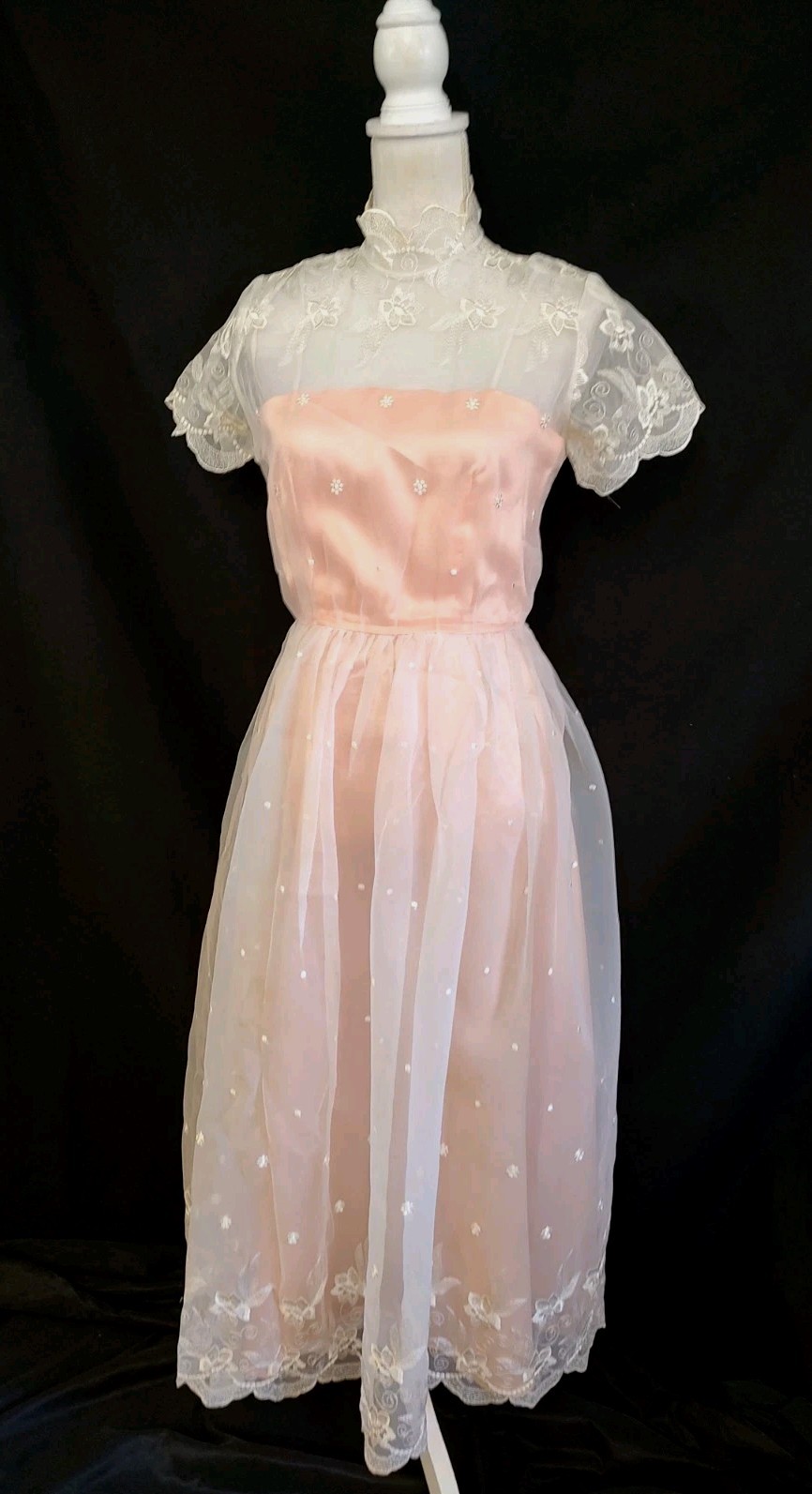 Vintage 80&rsquo;s does 50&rsquo;s Dress Peach Satin & White Lace Party Prom Formal Midi S