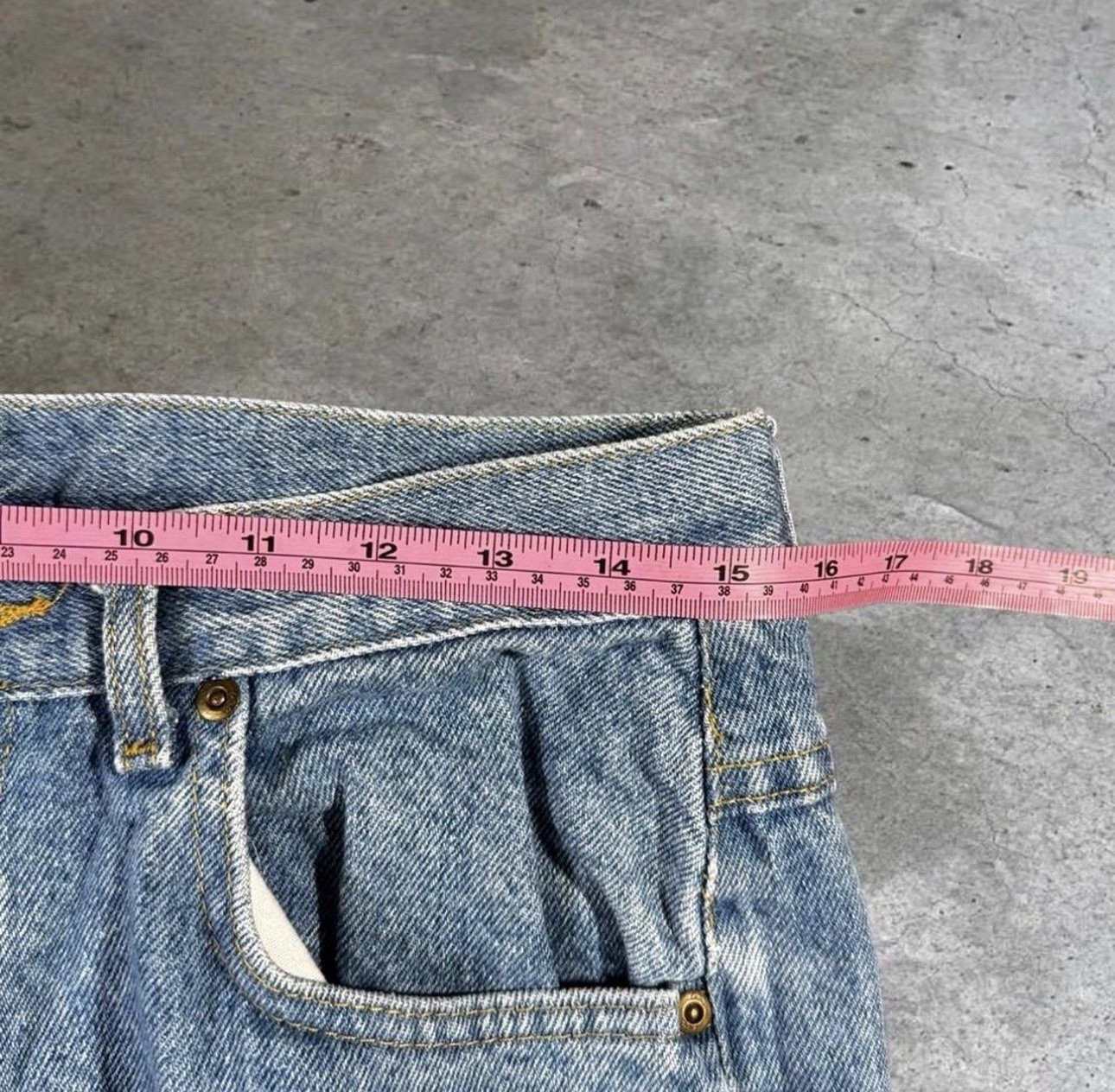 Vintage 90s Lee USA Made High Waisted Tapered Mom Jeans Light Wash 33×29