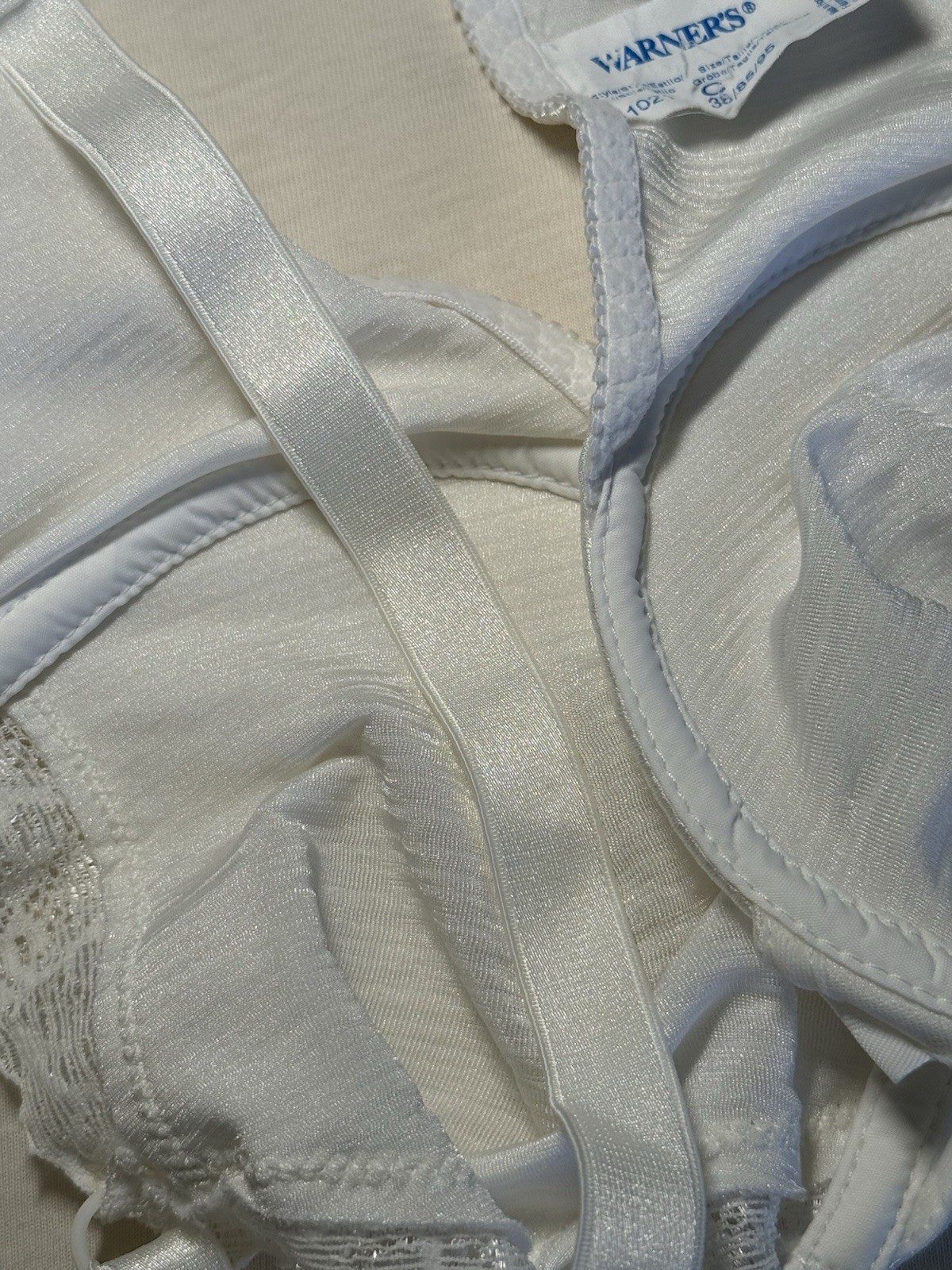 WARNER&rsquo;S Shine-On White Satin Underwire Front Close Bra 38C VINTAGE #1021