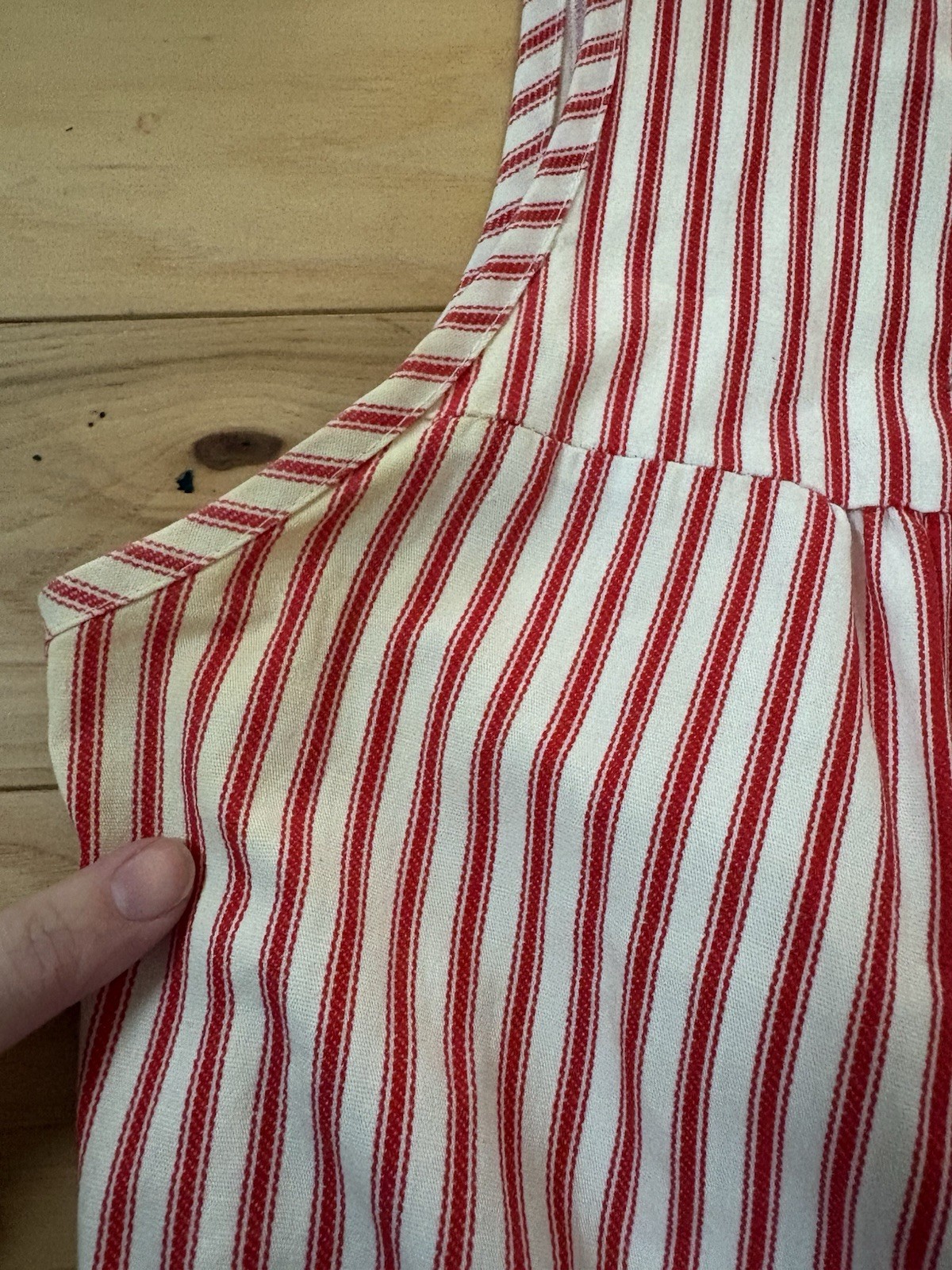VINTAGE LEISURE LIFE House Dress Grandma Red Stripe Cute Apple Pockets Large
