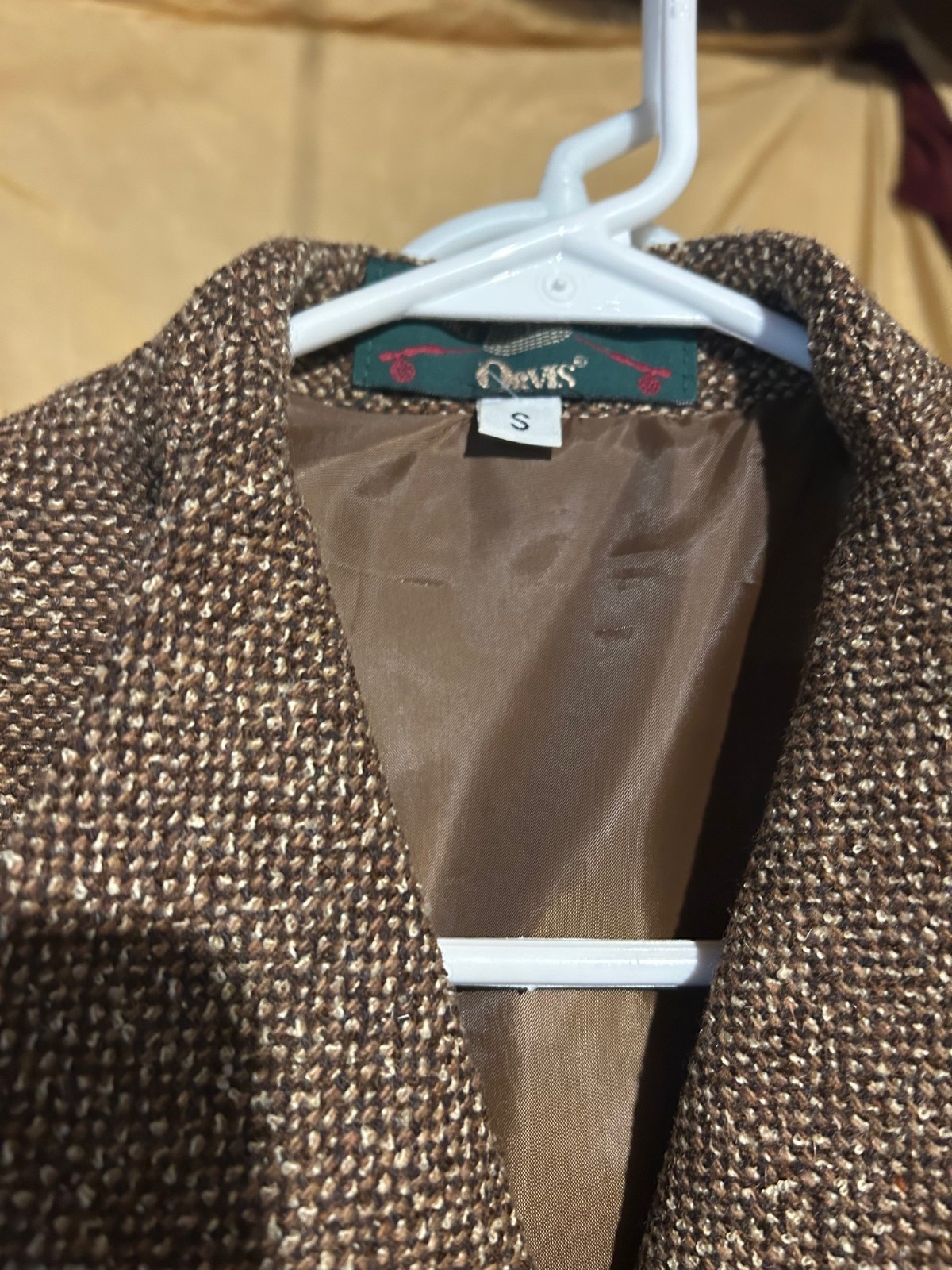 Vintage Orvis woman&rsquo;s Tweed Suit brown sz S shoulder 13in skirt lengt