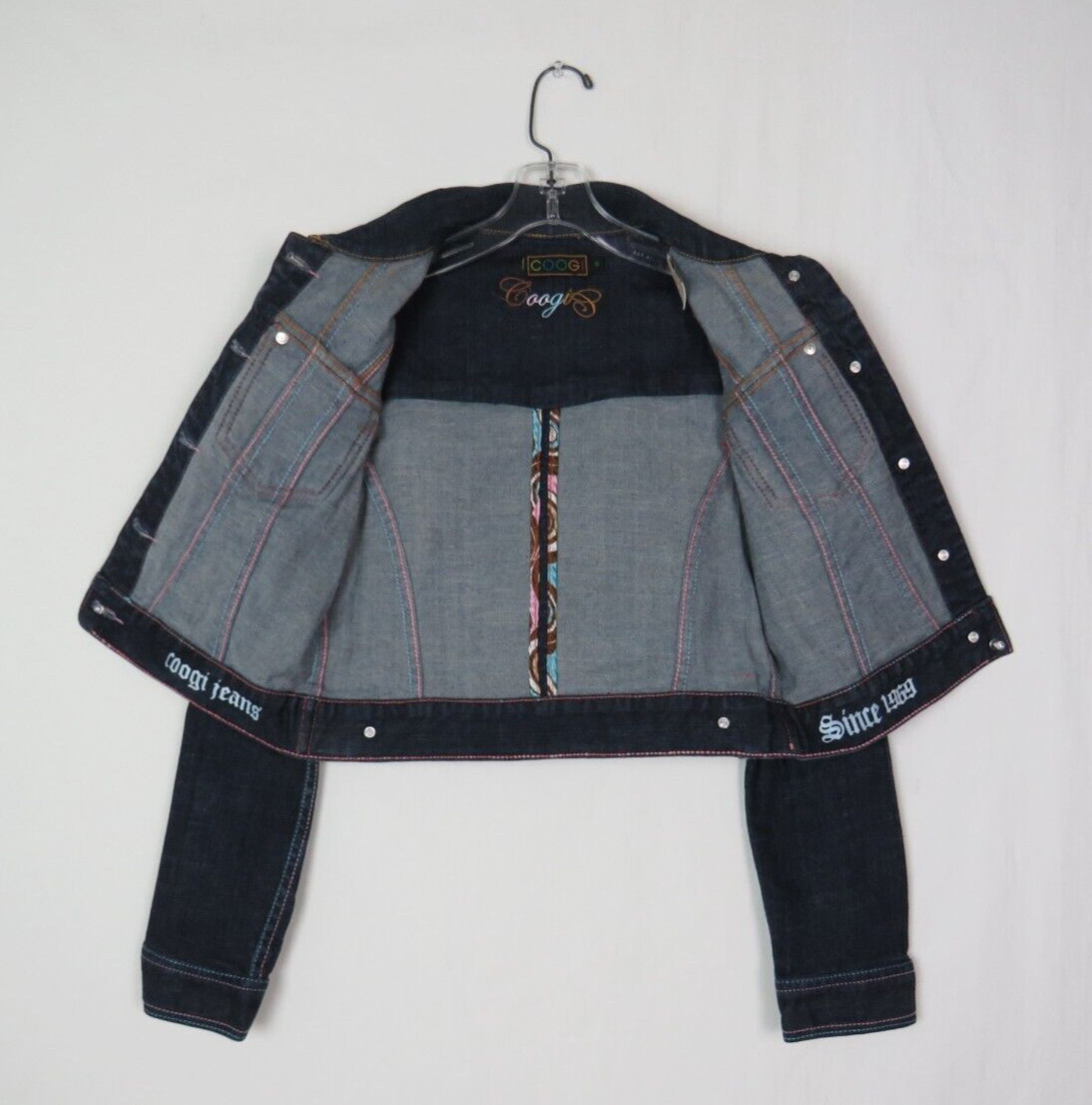 COOGI VTG 1990s 2000s BLUE STRETCH DENIM JEAN CROP JACKET EMBROIDERY ENAMEL