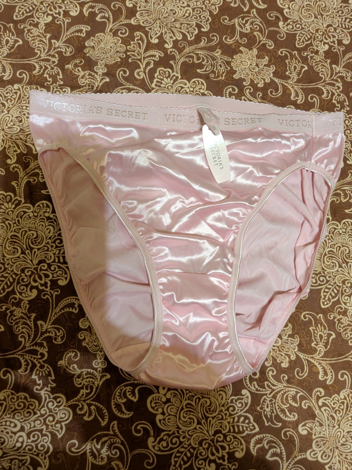 Vintage Victoria&rsquo;s Secret Satin Second Skin Signature Brief Panties Size Large