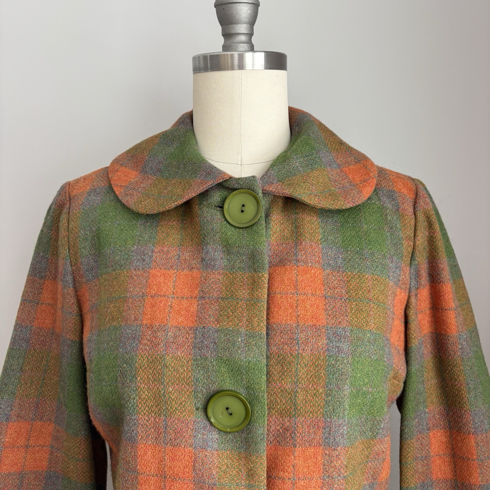 Vintage 1950’s Rainbow Plaid Wool Cropped Peter Pan collar Jacket XS/S