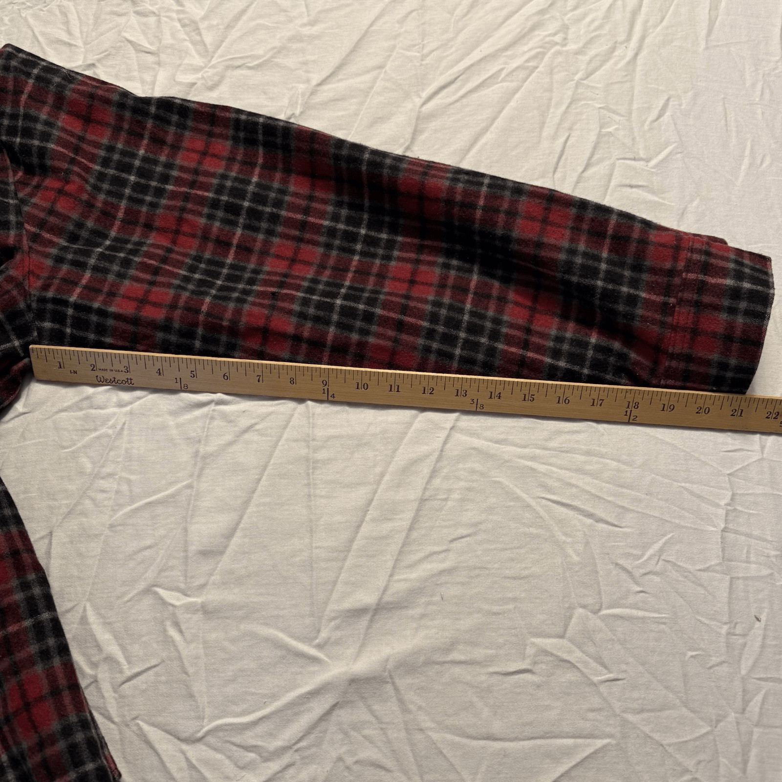 Woolrich Wool Flannel Button Down Shirt Men’s XL Red Plaid