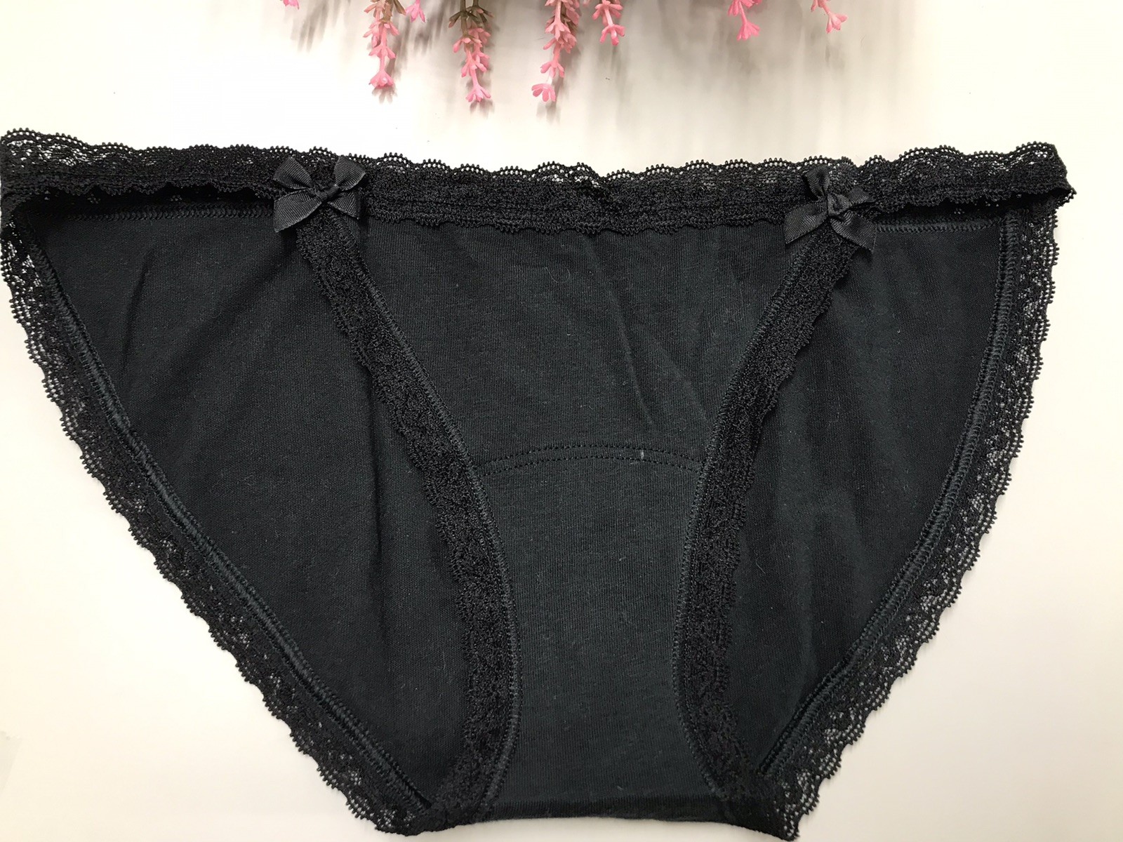 VGT Victoria&rsquo;s Secret Low String Bikini Sm Bows Scalloped Lace Trim Black RARE