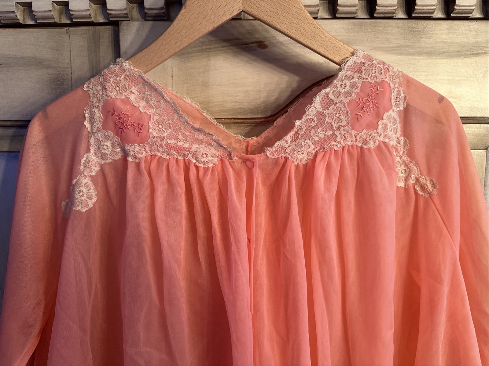Van Raalte Robe Pretty Peach With Ivory Lace Double Lined Size Small Vintage