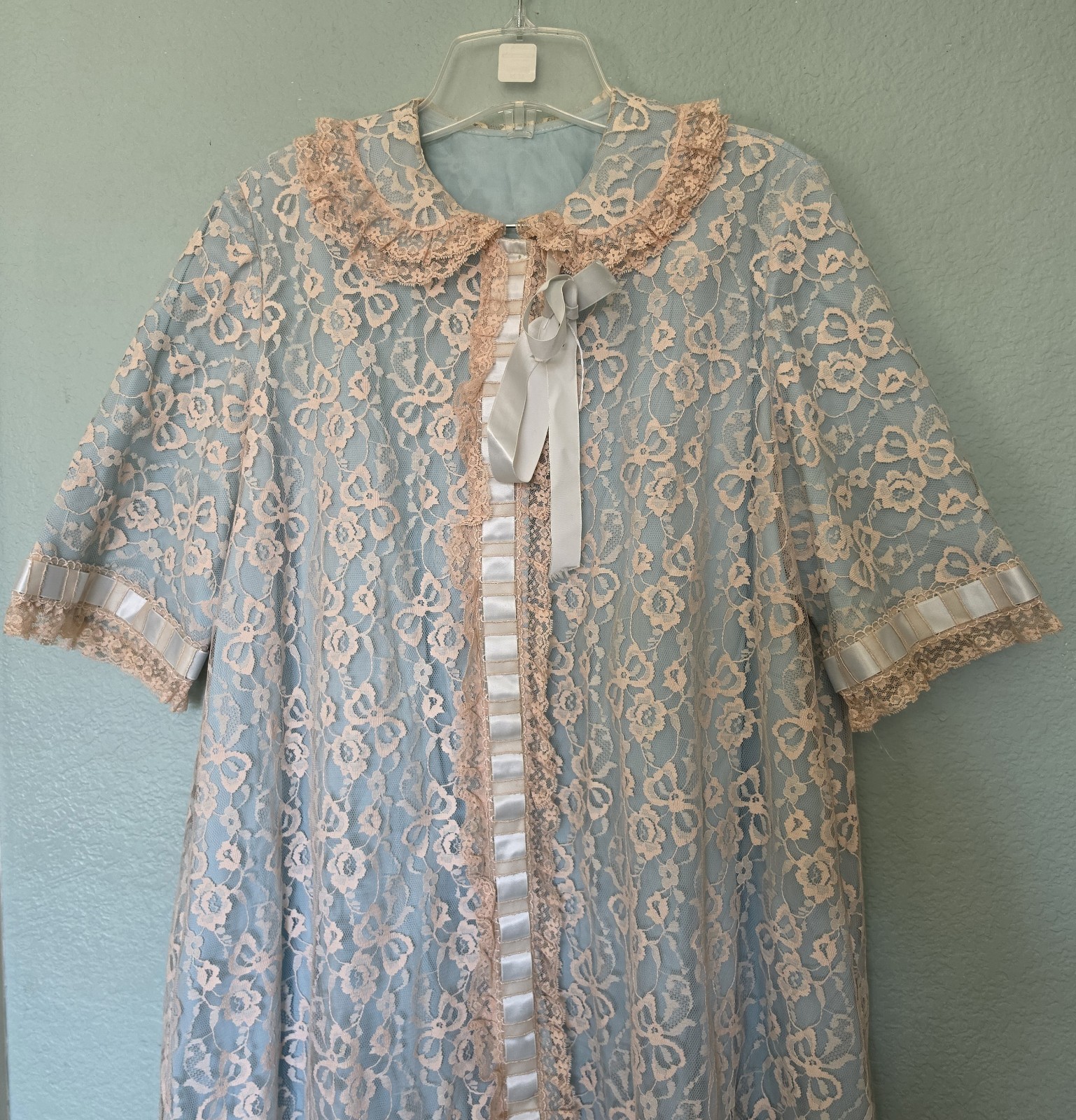 Odette Barsa Vtg Budoir Retro Lace Beige Blue Robe House Coat Dressing Gown Glam
