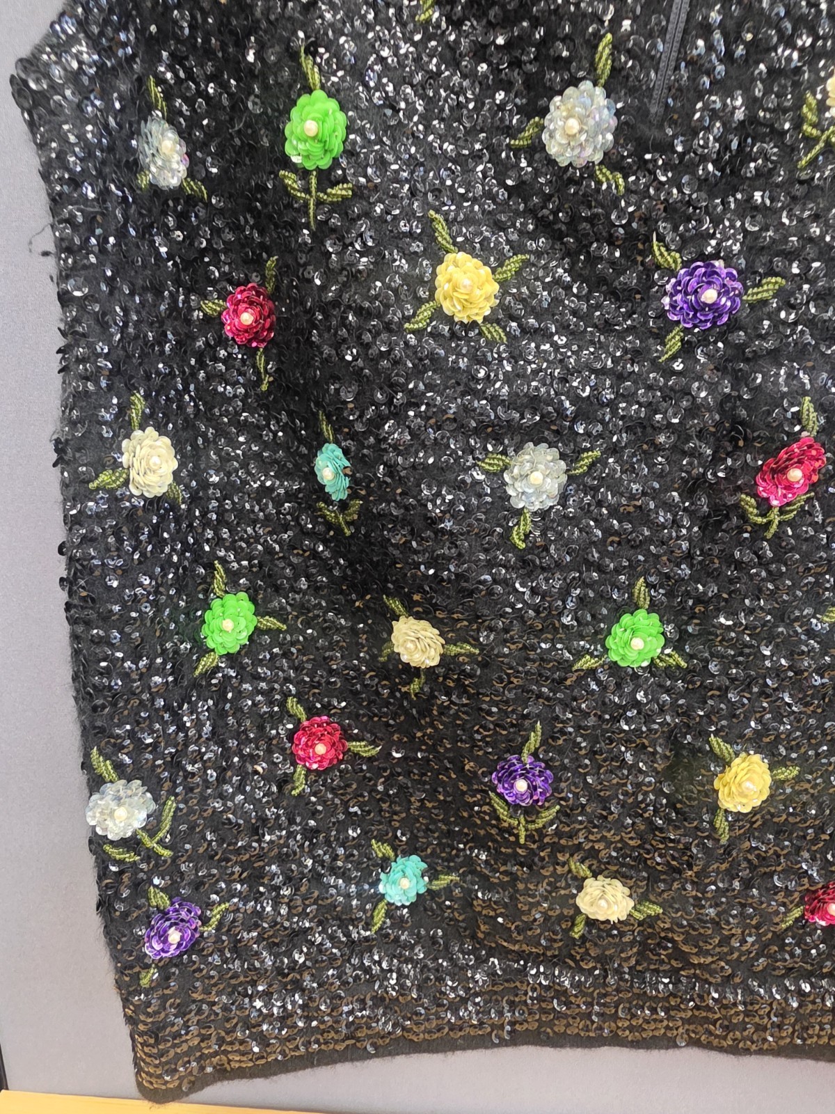 Hovland-Swanson 1960s Beaded Blouse Sequins Flowers RARE Sz 38 Mod Wool & Angora