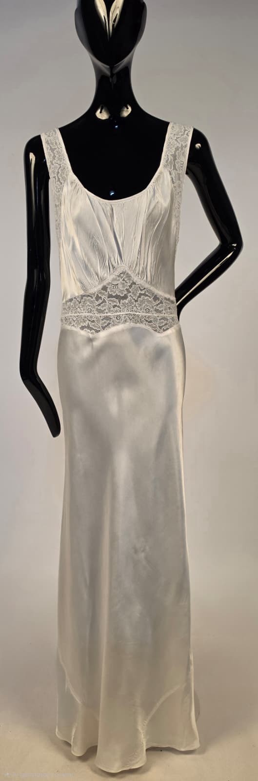 SEXY 1930’S LONG WHITE SLIP DRESS W LACE INSERTION + SHOULDER STRAPS