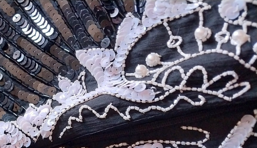 VTG GLAM DECO Sequins Beaded Mini Scalloped Dress Black White Silk Lined XS/P