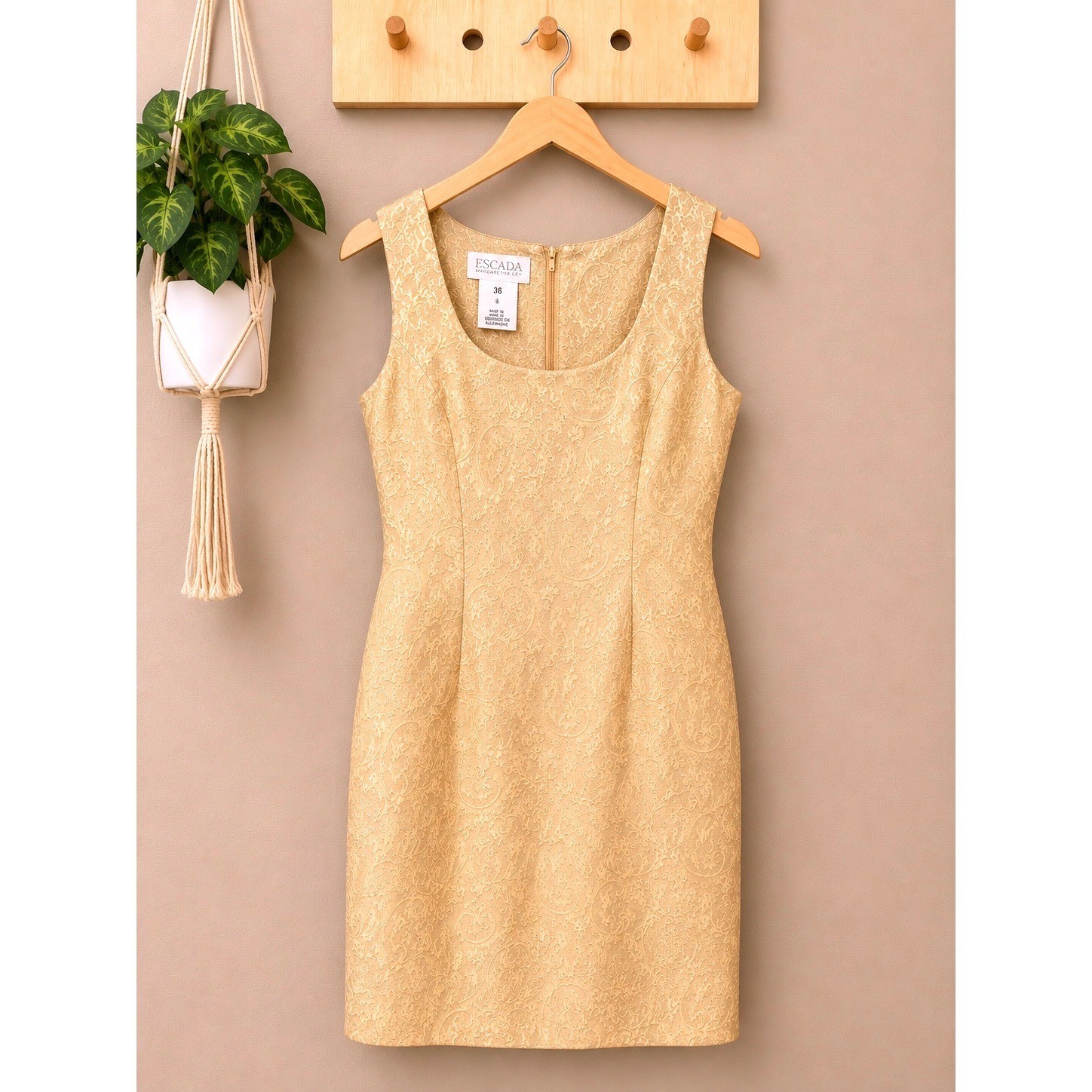 Escada Margaretha Ley Gold Silk Wool Jacquard Sheath Dress Vintage Size 36 6