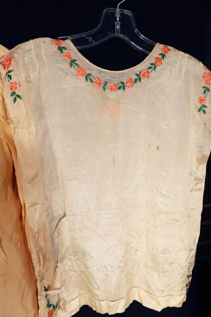 3 Vintage French 1940&rsquo;s Silk Embroidered Blouses For Study Or Applique Work
