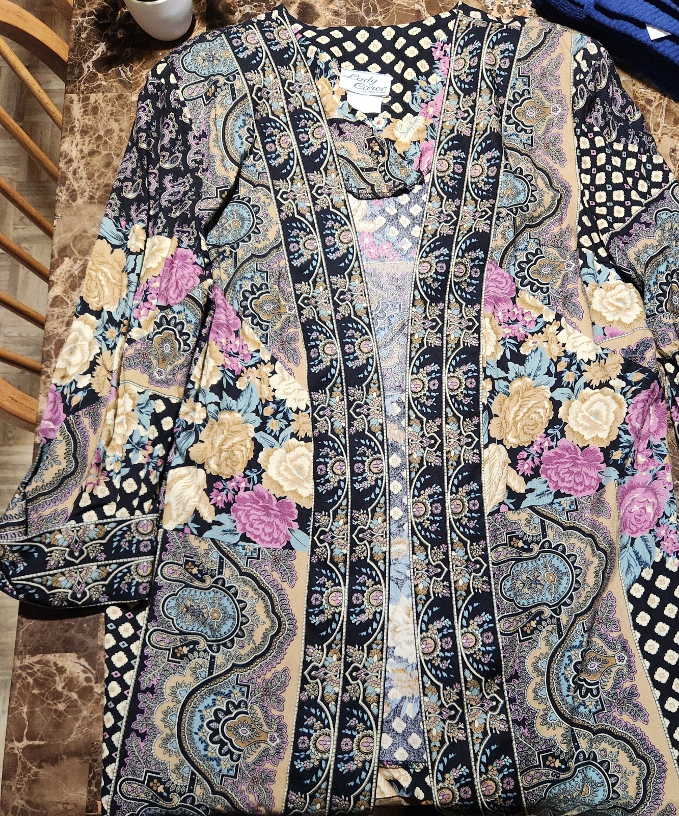 VINTAGE LADY CAROL OF NEW YORK. FLORAL DESIGN OPEN JACKET. SIZE 18